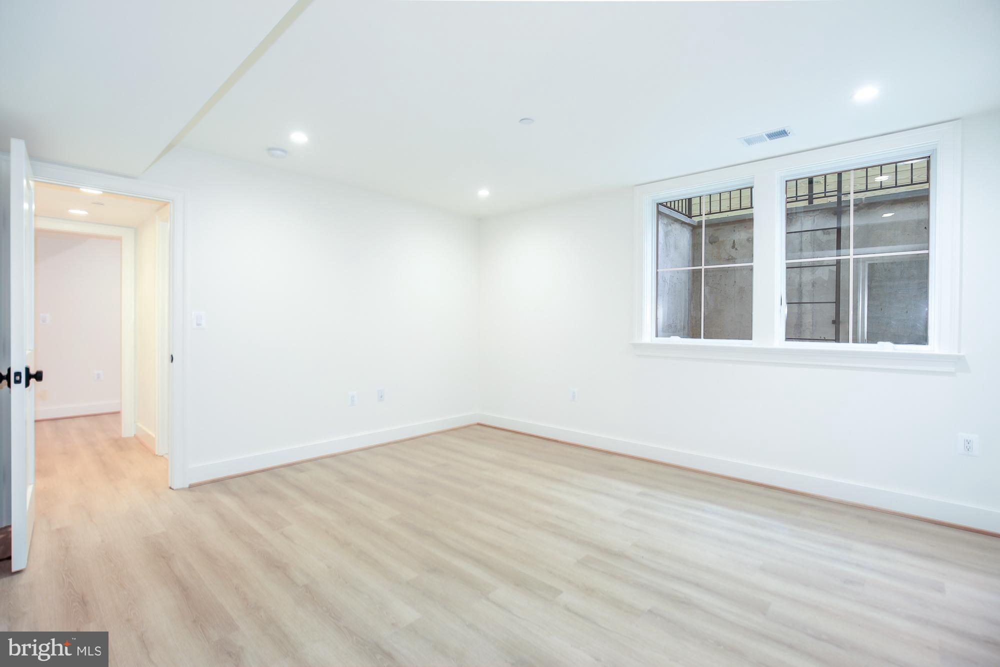 TAKOMA PARK - Residential