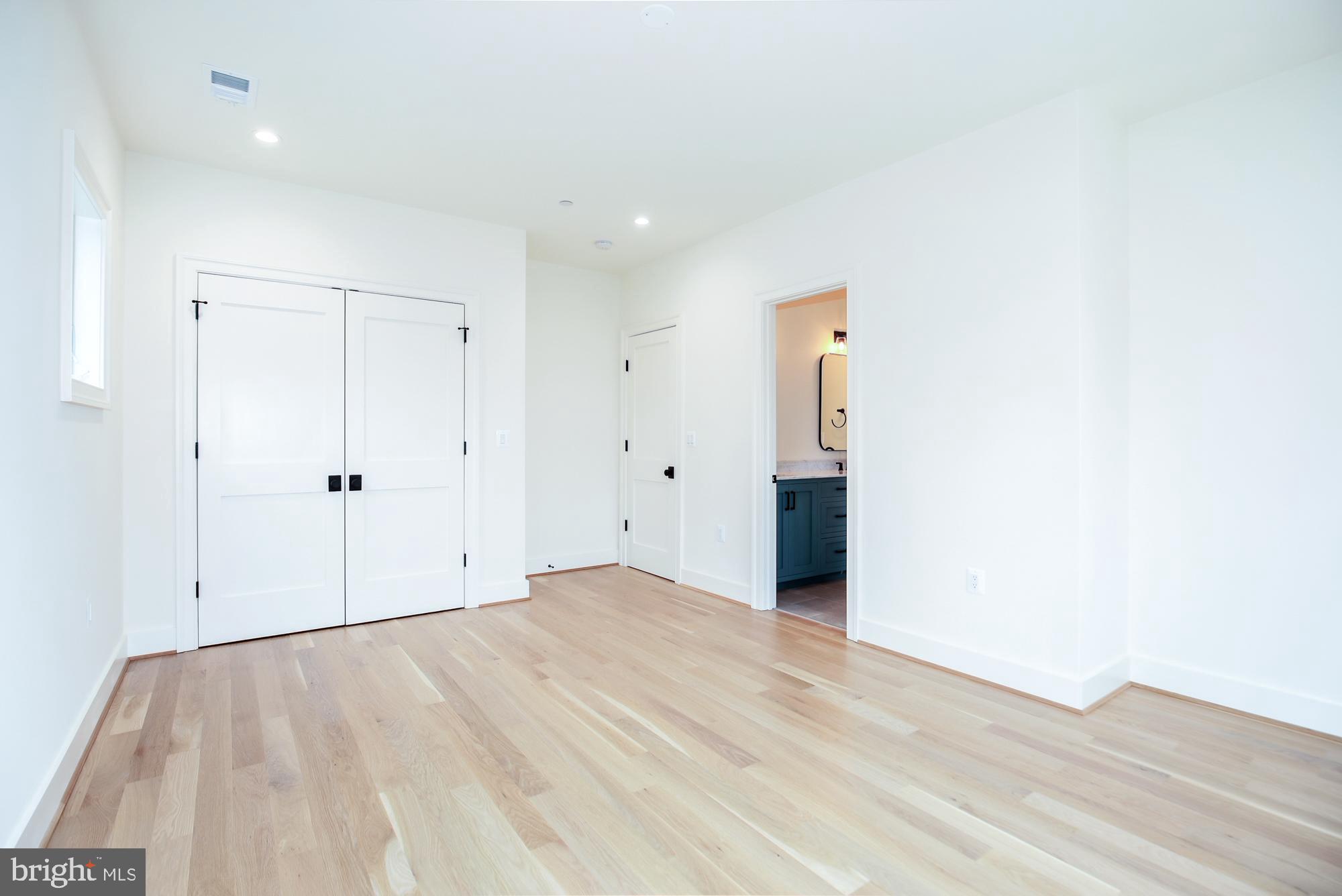 TAKOMA PARK - Residential