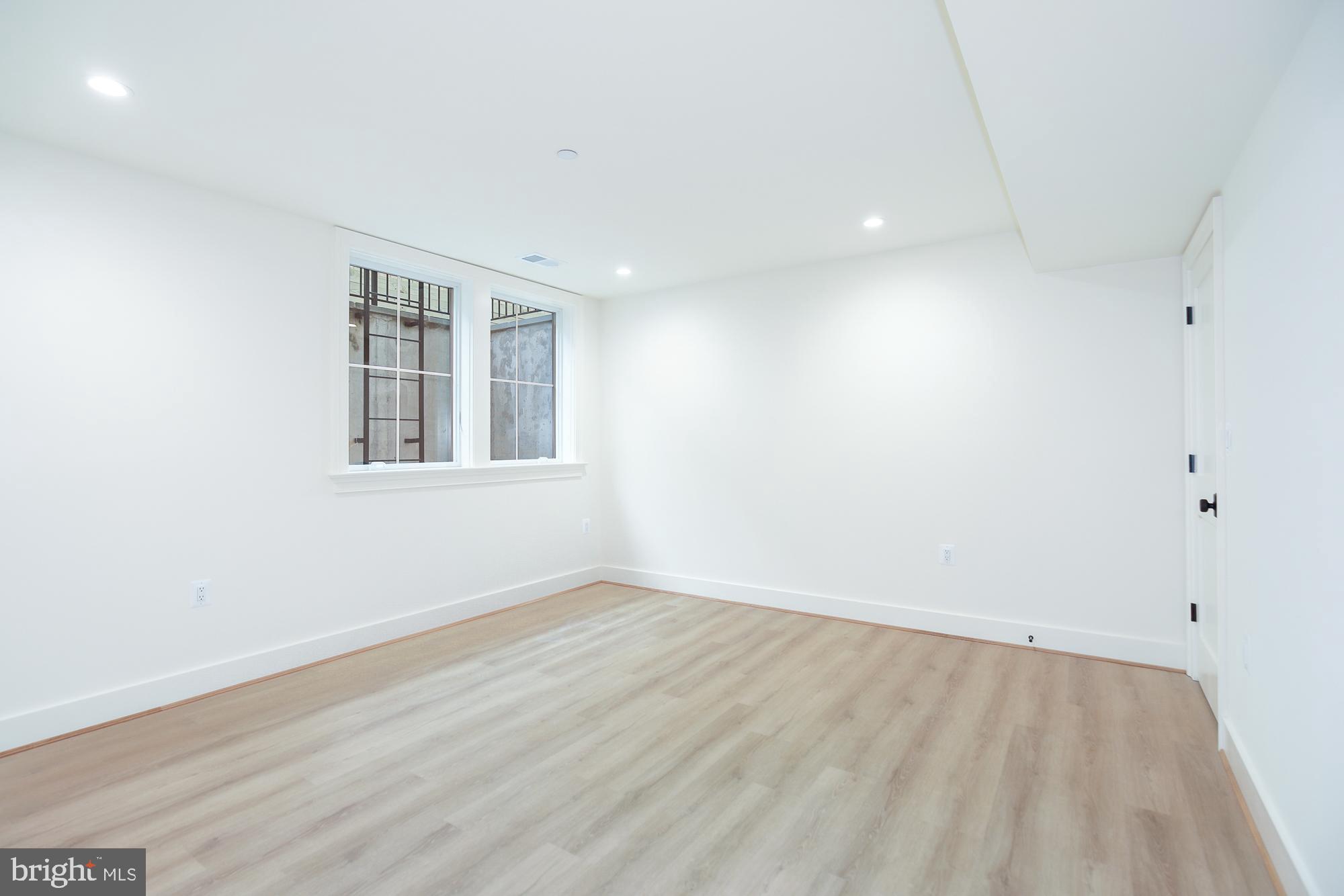 TAKOMA PARK - Residential