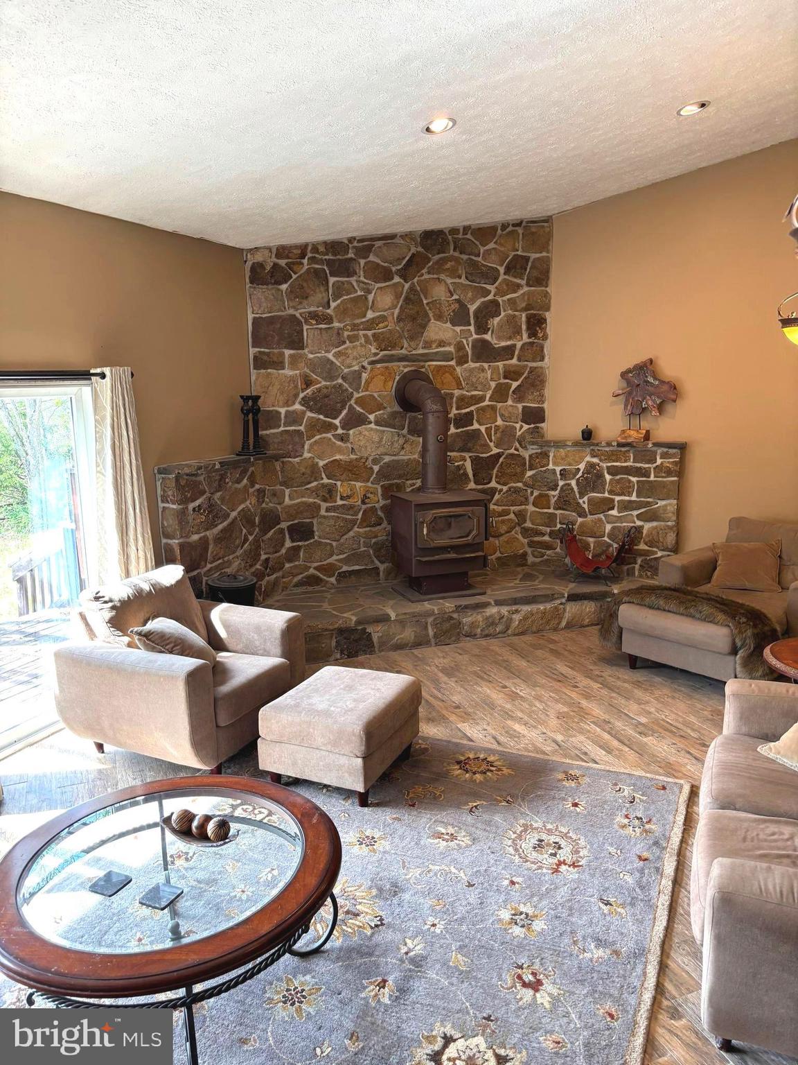 MIDDLE RIDGE ESTATES - Residential