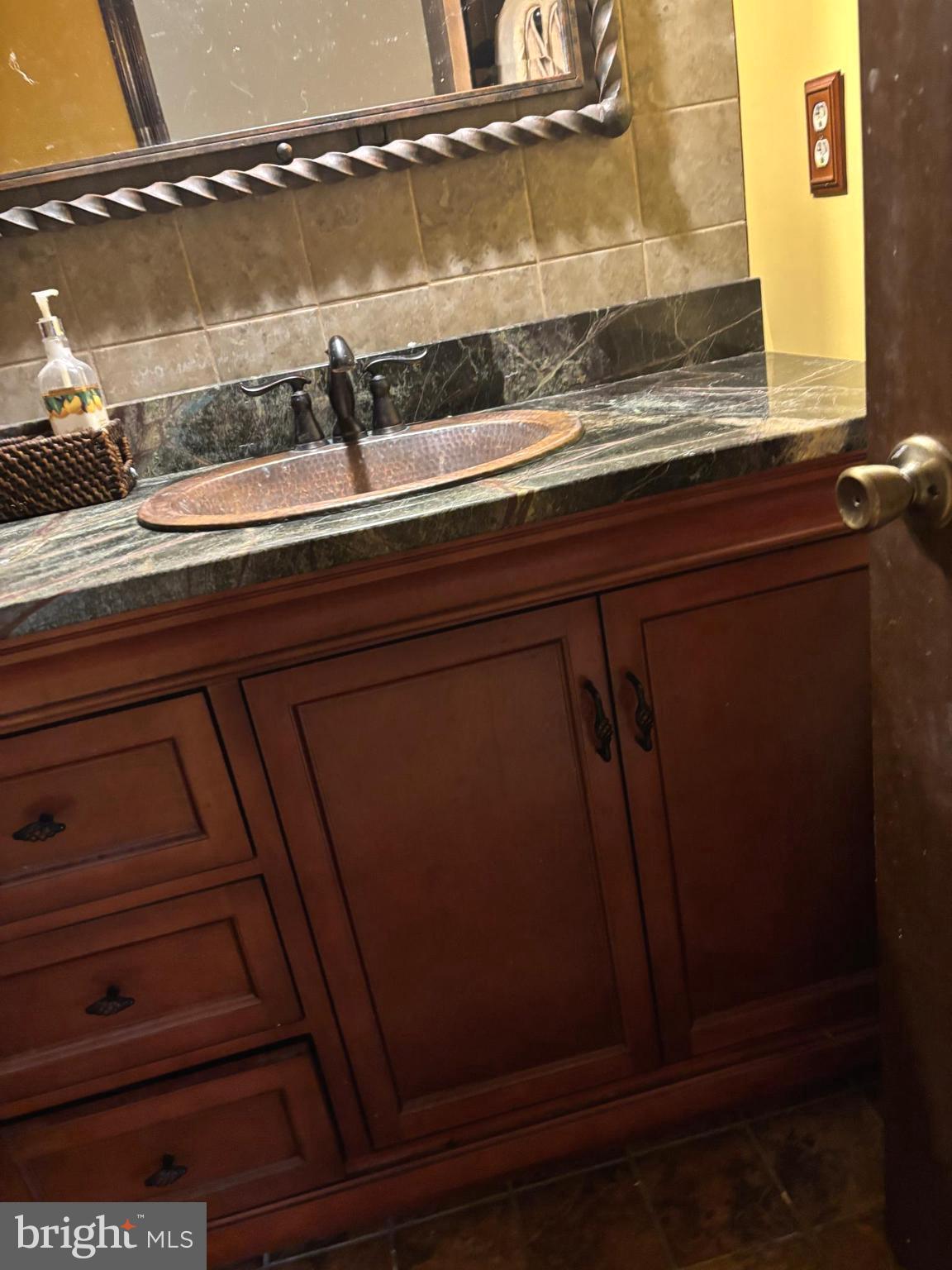 MIDDLE RIDGE ESTATES - Residential