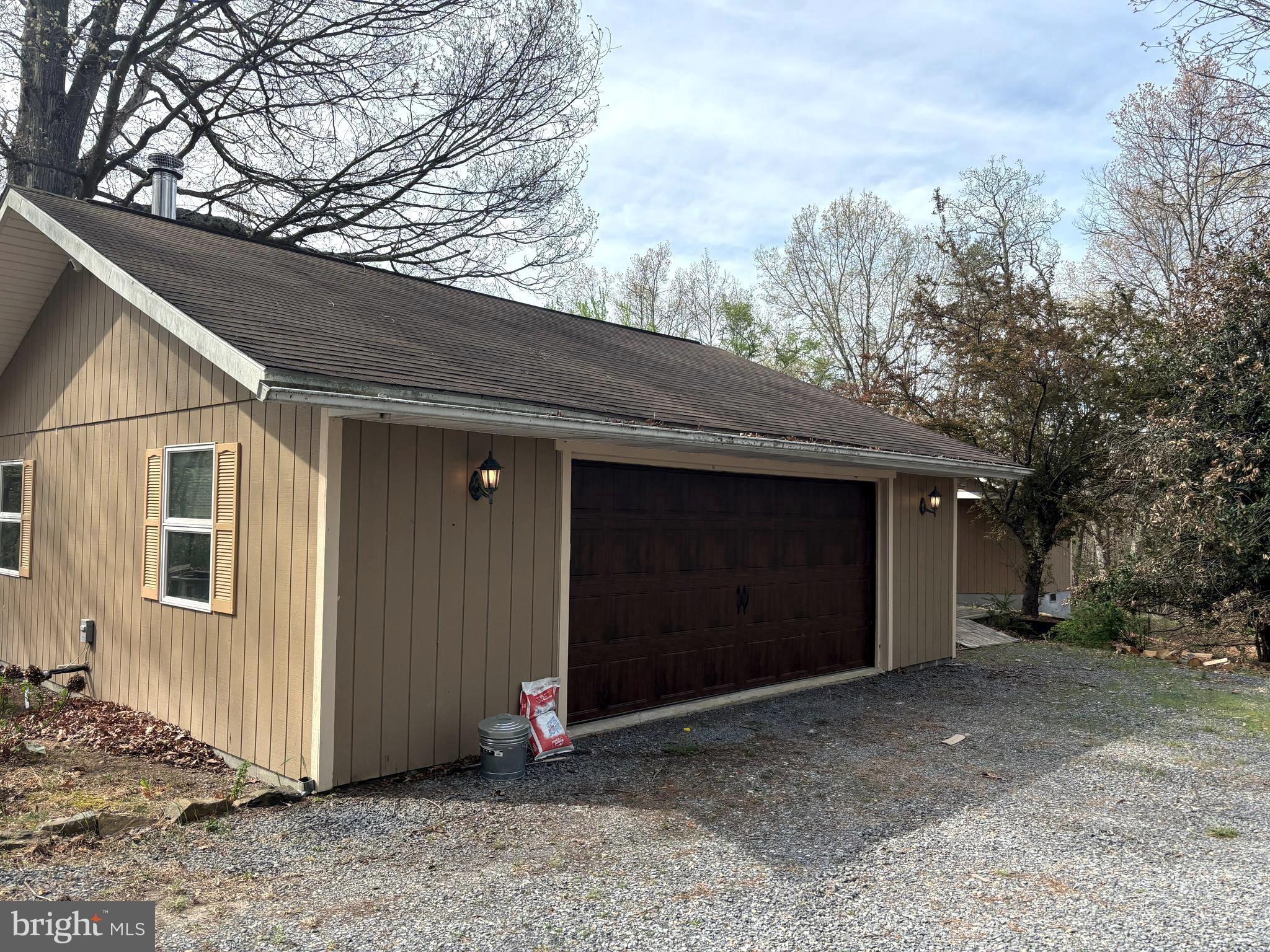 MIDDLE RIDGE ESTATES - Residential