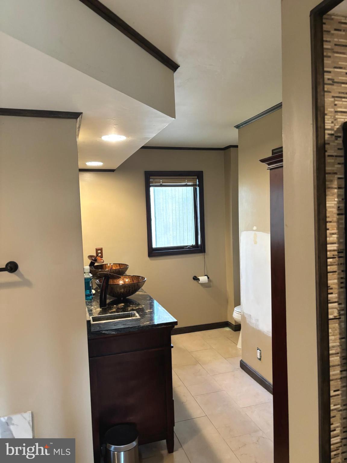 MIDDLE RIDGE ESTATES - Residential