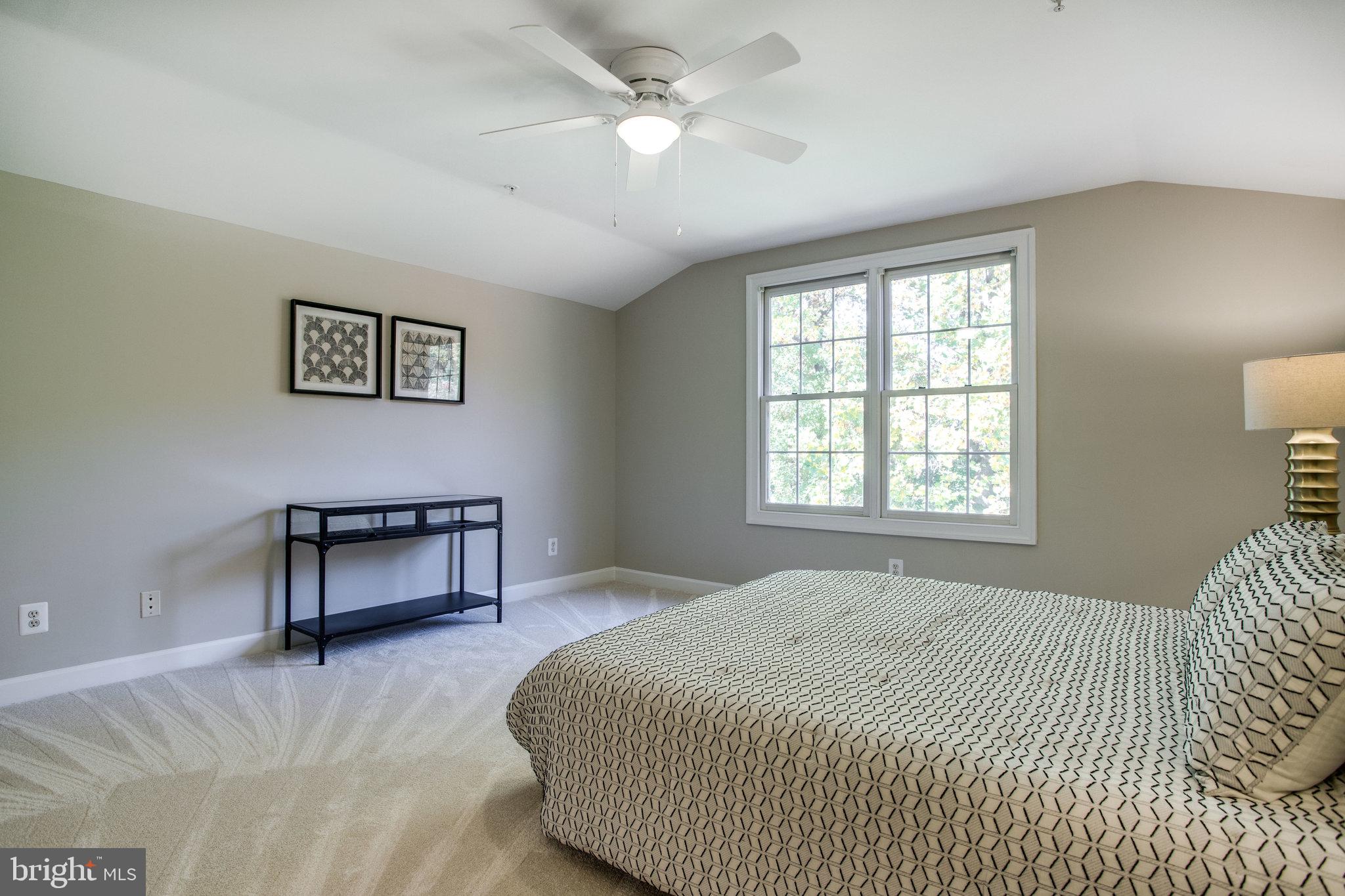 COUNTRY CREEK - Residential