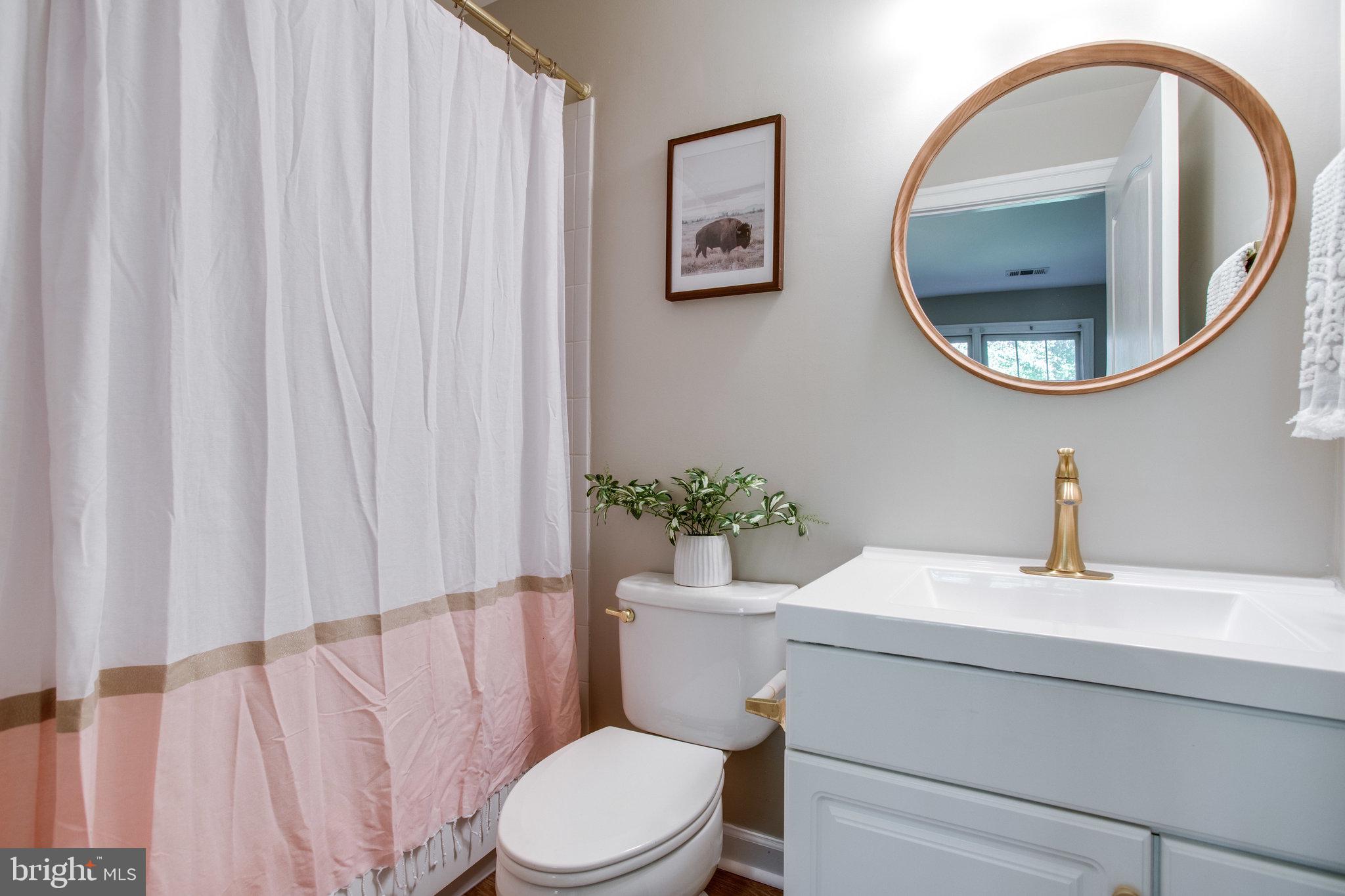 COUNTRY CREEK - Residential