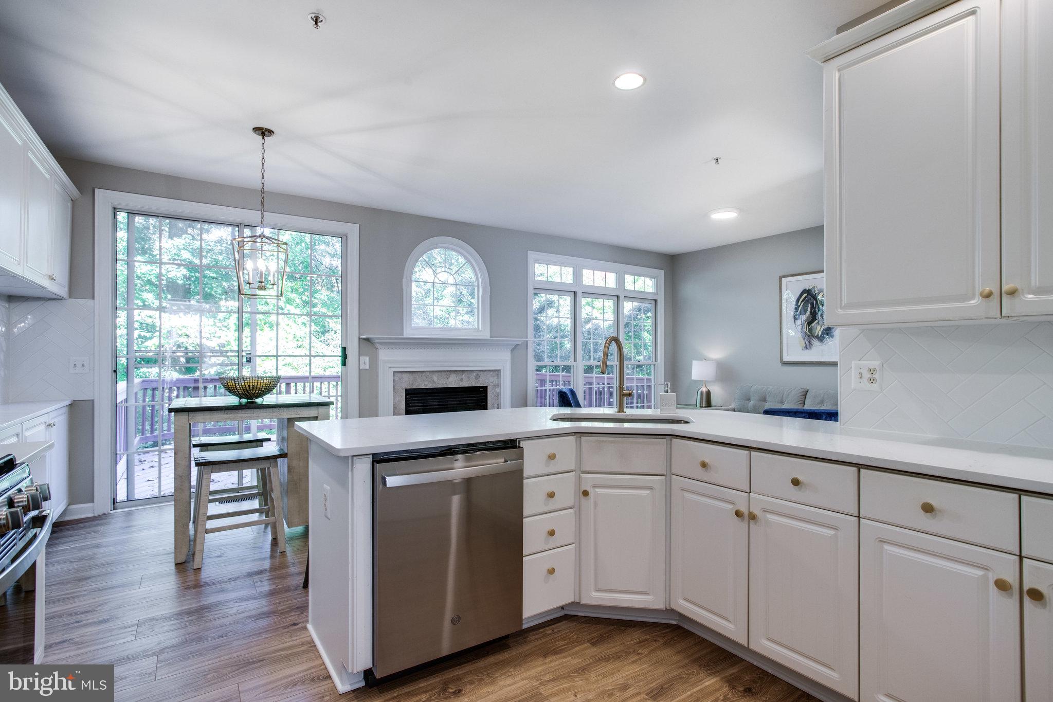 COUNTRY CREEK - Residential