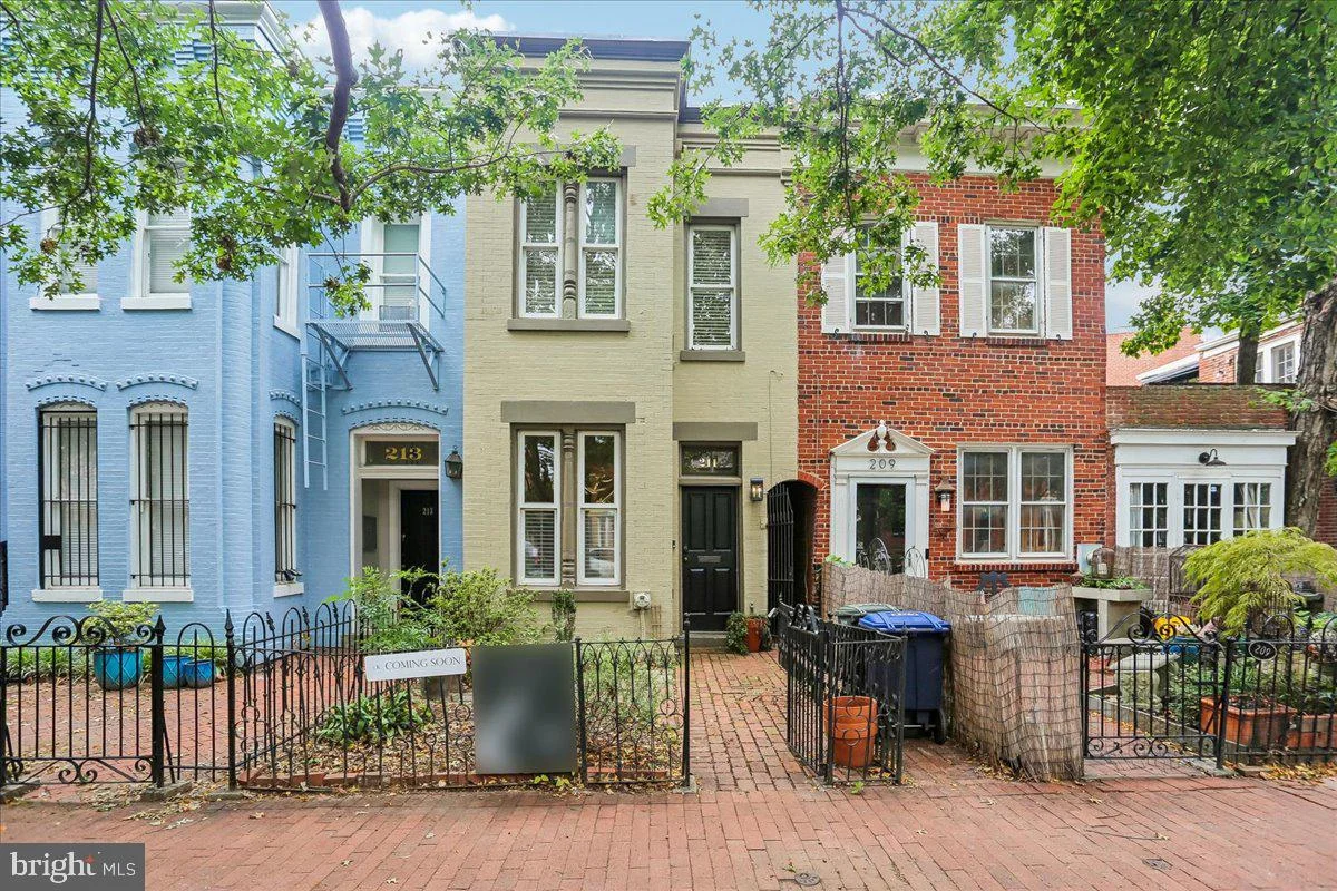 211 5th Street SE, Washington, DC 20003