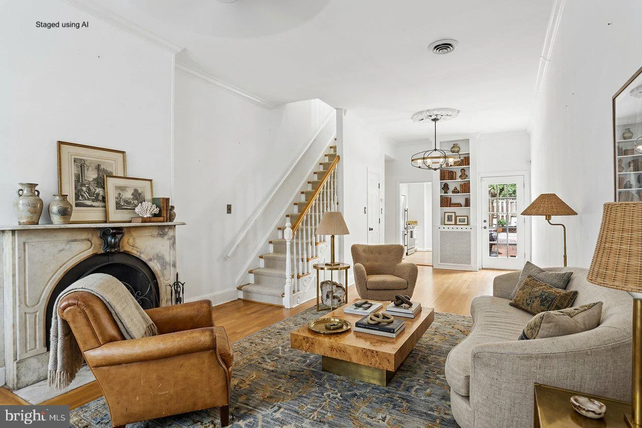 211 5th Street SE, Washington, DC 20003 photo 3