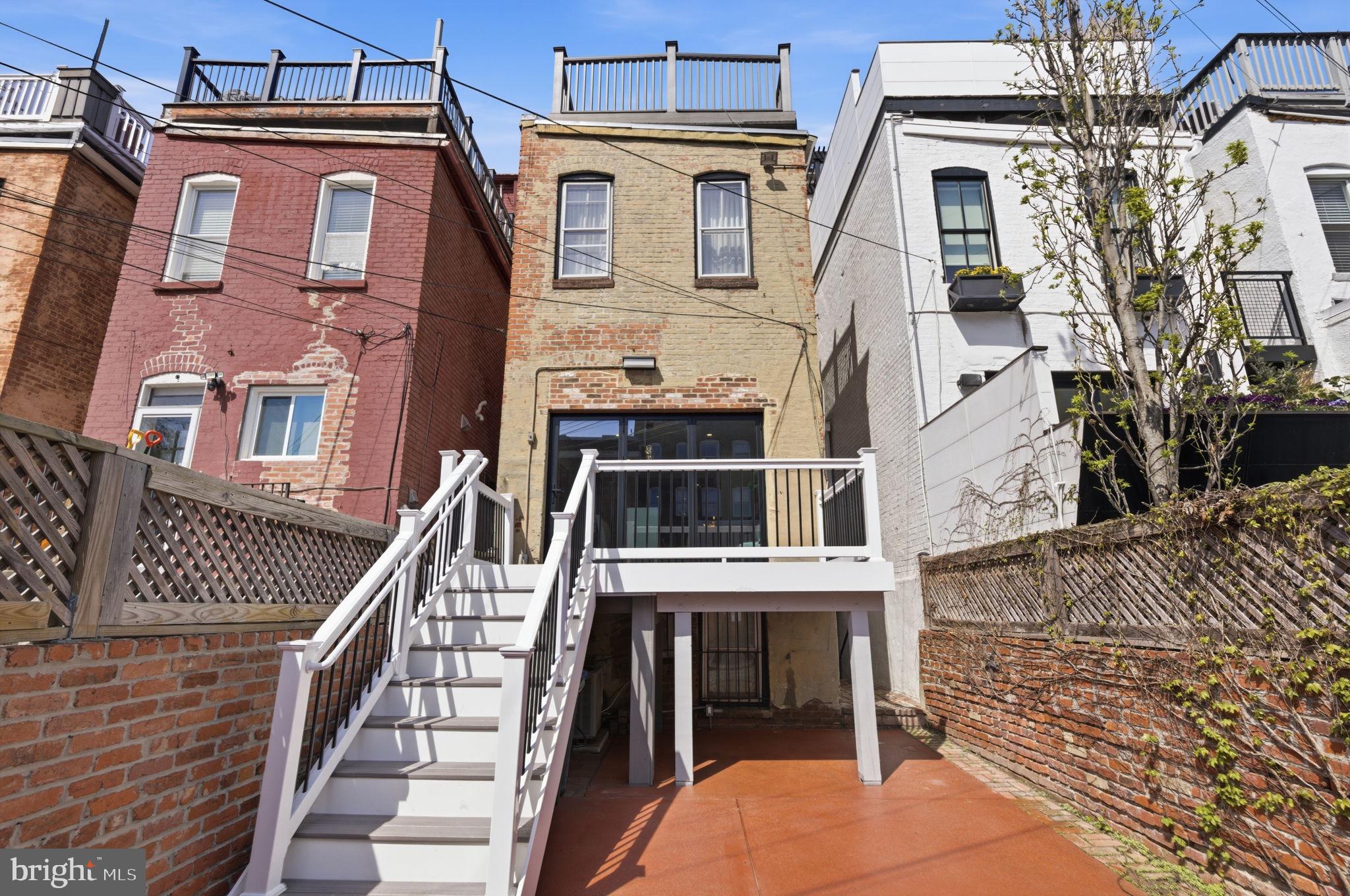 LOGAN CIRCLE - Residential