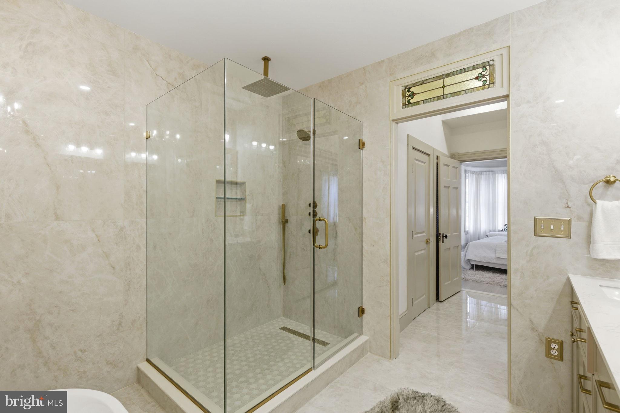 LOGAN CIRCLE - Residential