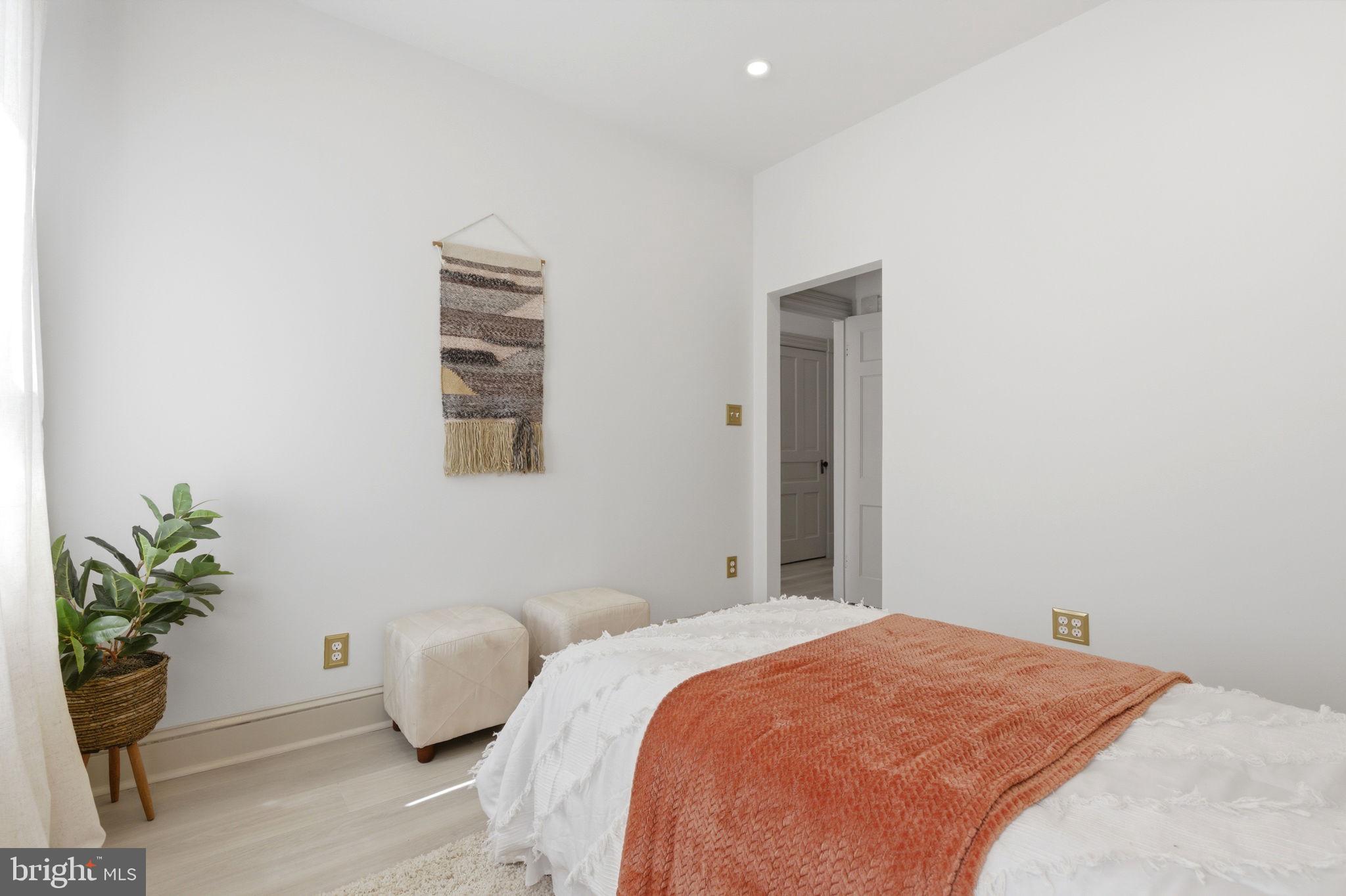 LOGAN CIRCLE - Residential
