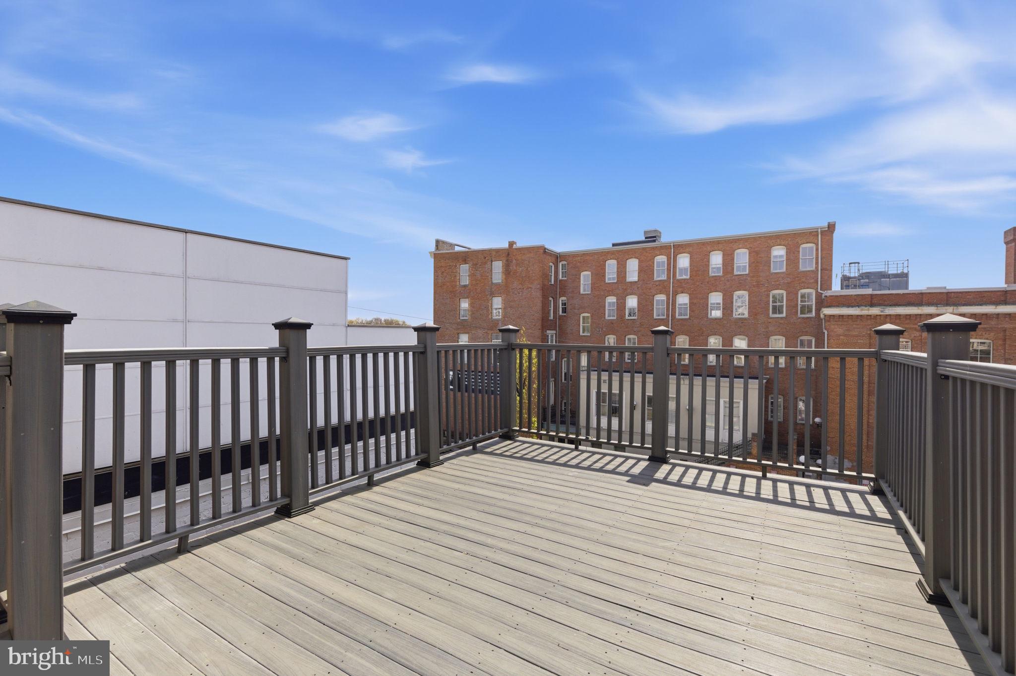 LOGAN CIRCLE - Residential