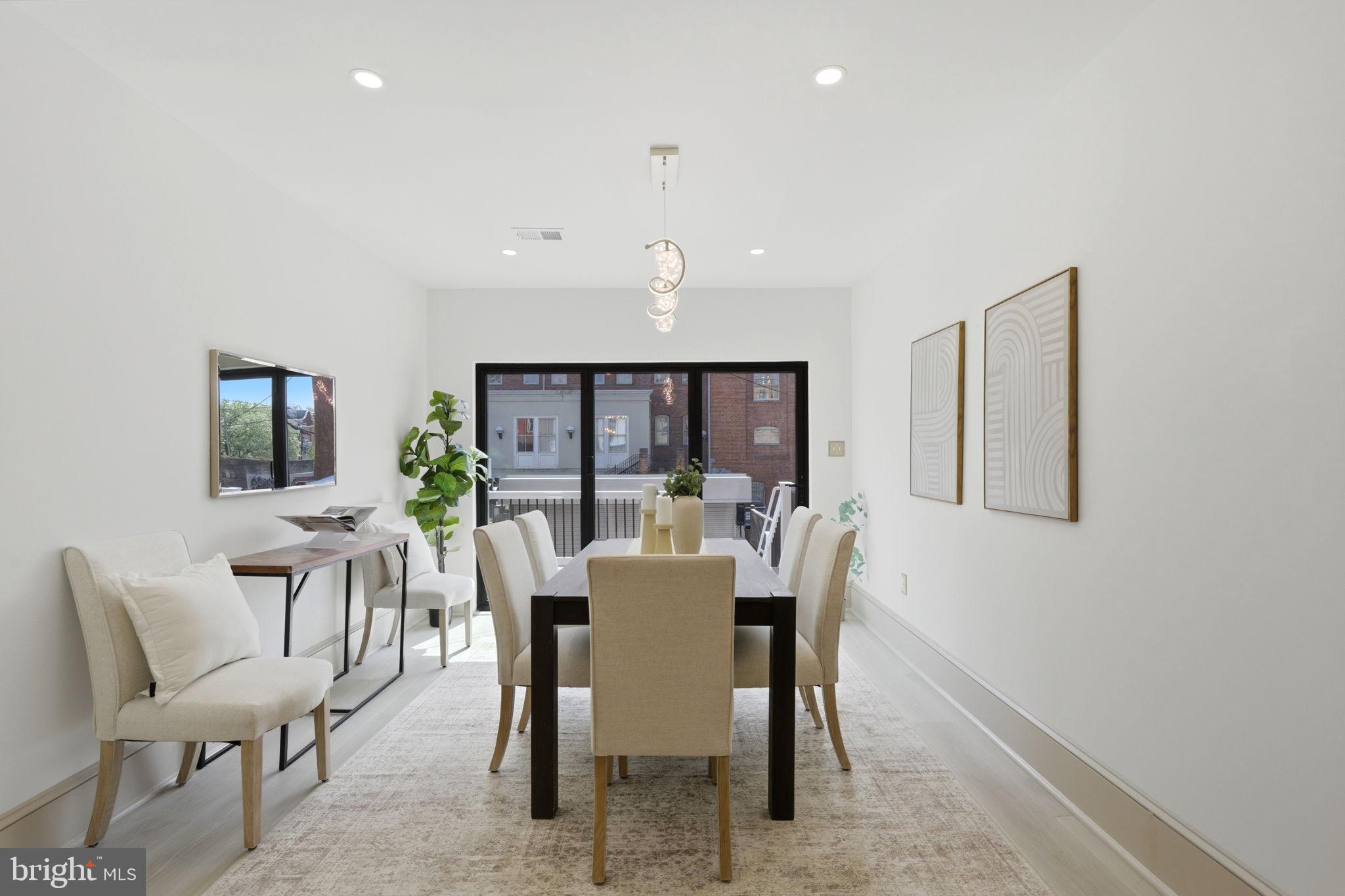 LOGAN CIRCLE - Residential