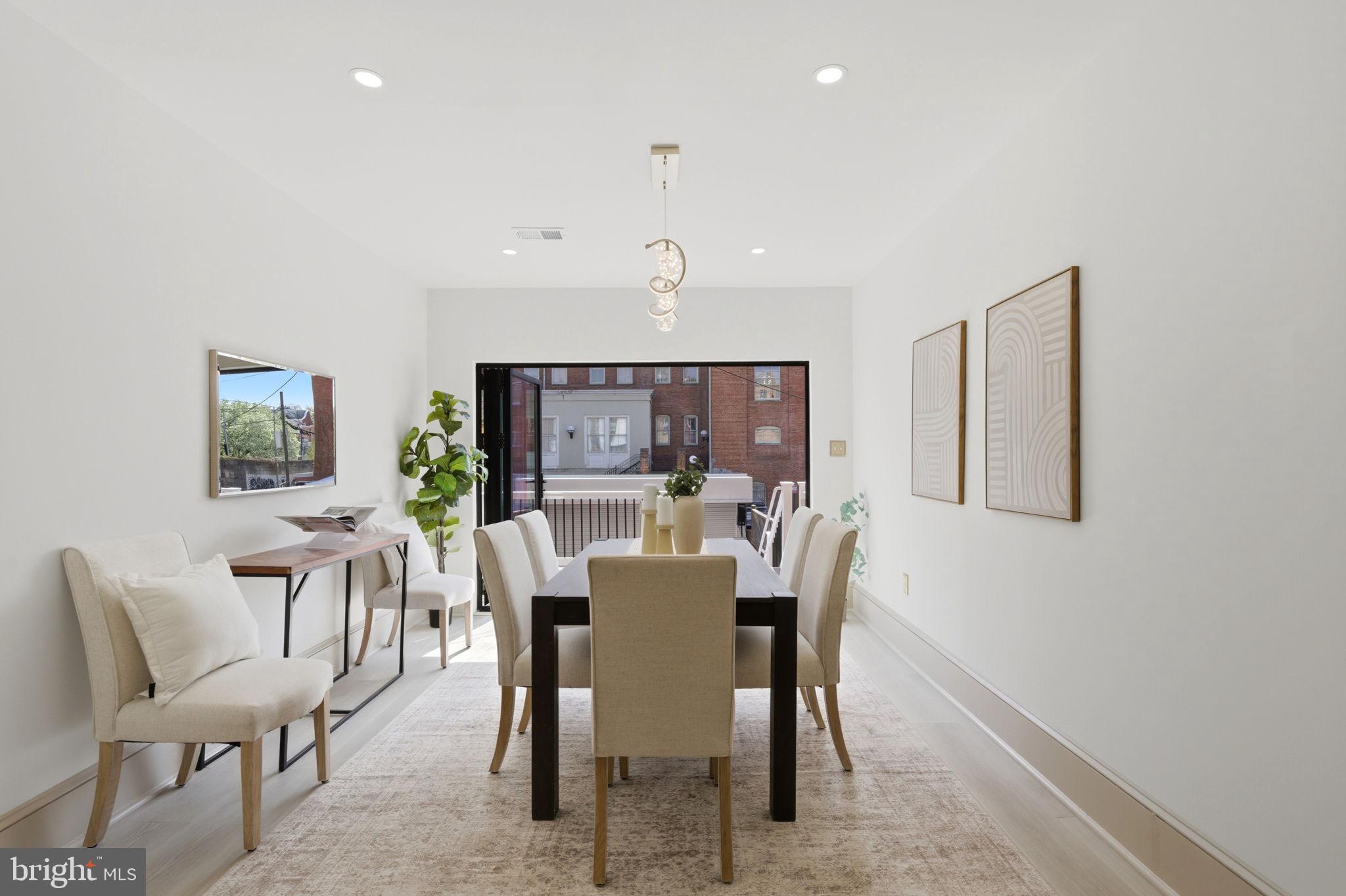 LOGAN CIRCLE - Residential
