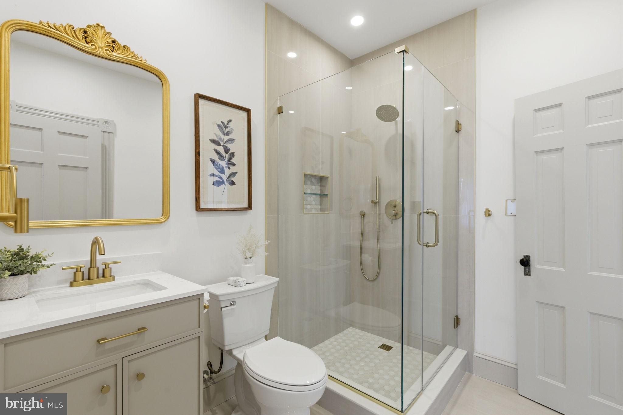 LOGAN CIRCLE - Residential
