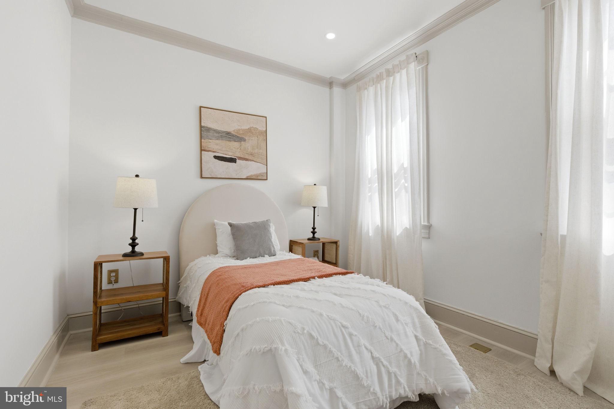LOGAN CIRCLE - Residential