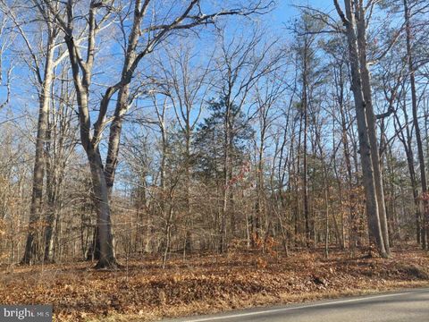 Vacant Land For Sale - 7060 Annapolis Woods Road<br/> LA PLATA, MD 20646