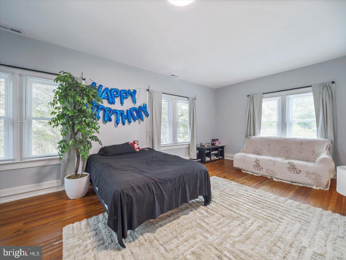 OAK HILL - Residential