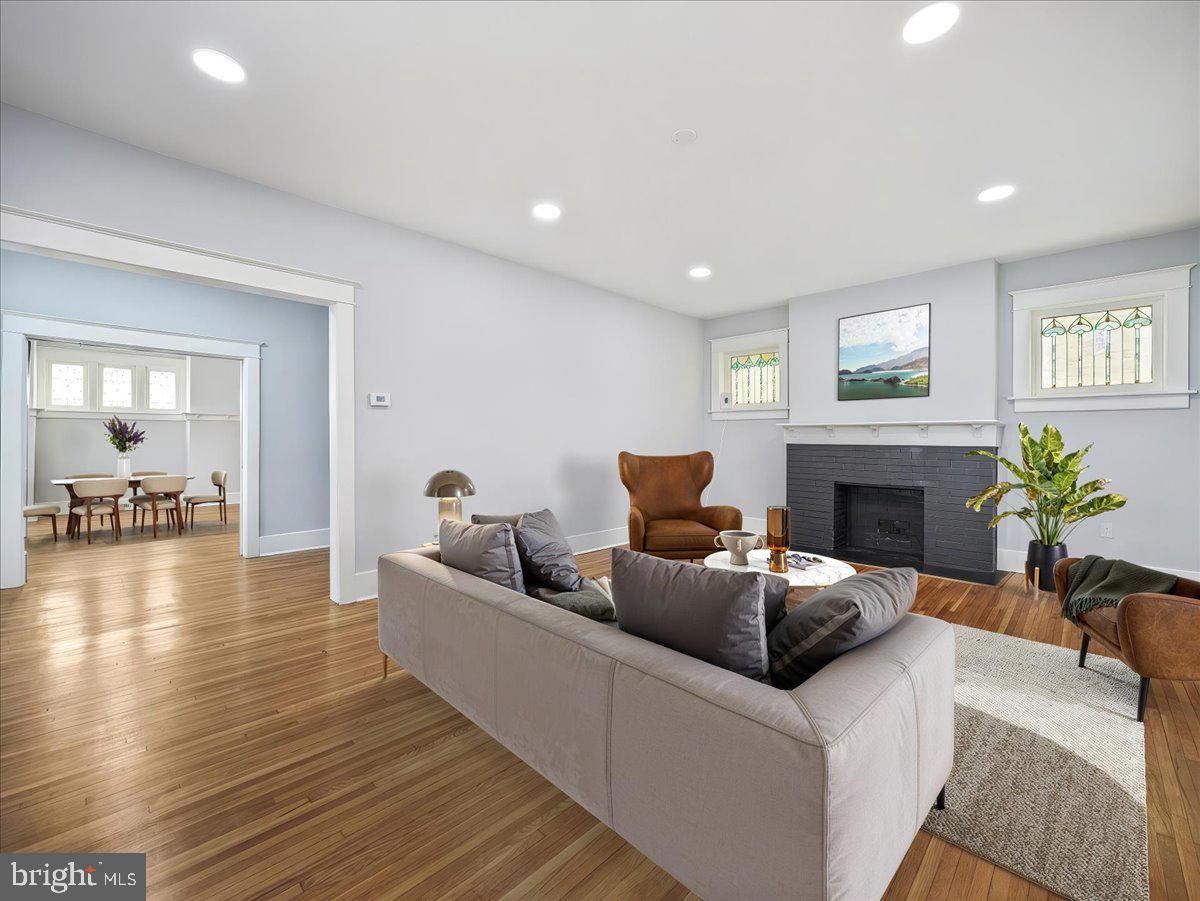 OAK HILL - Residential