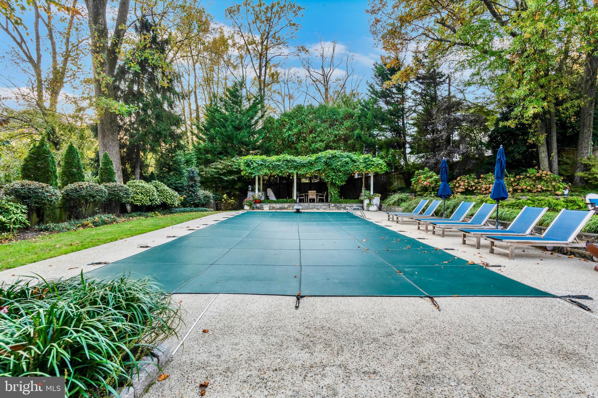 SPRING VALLEY - Residential