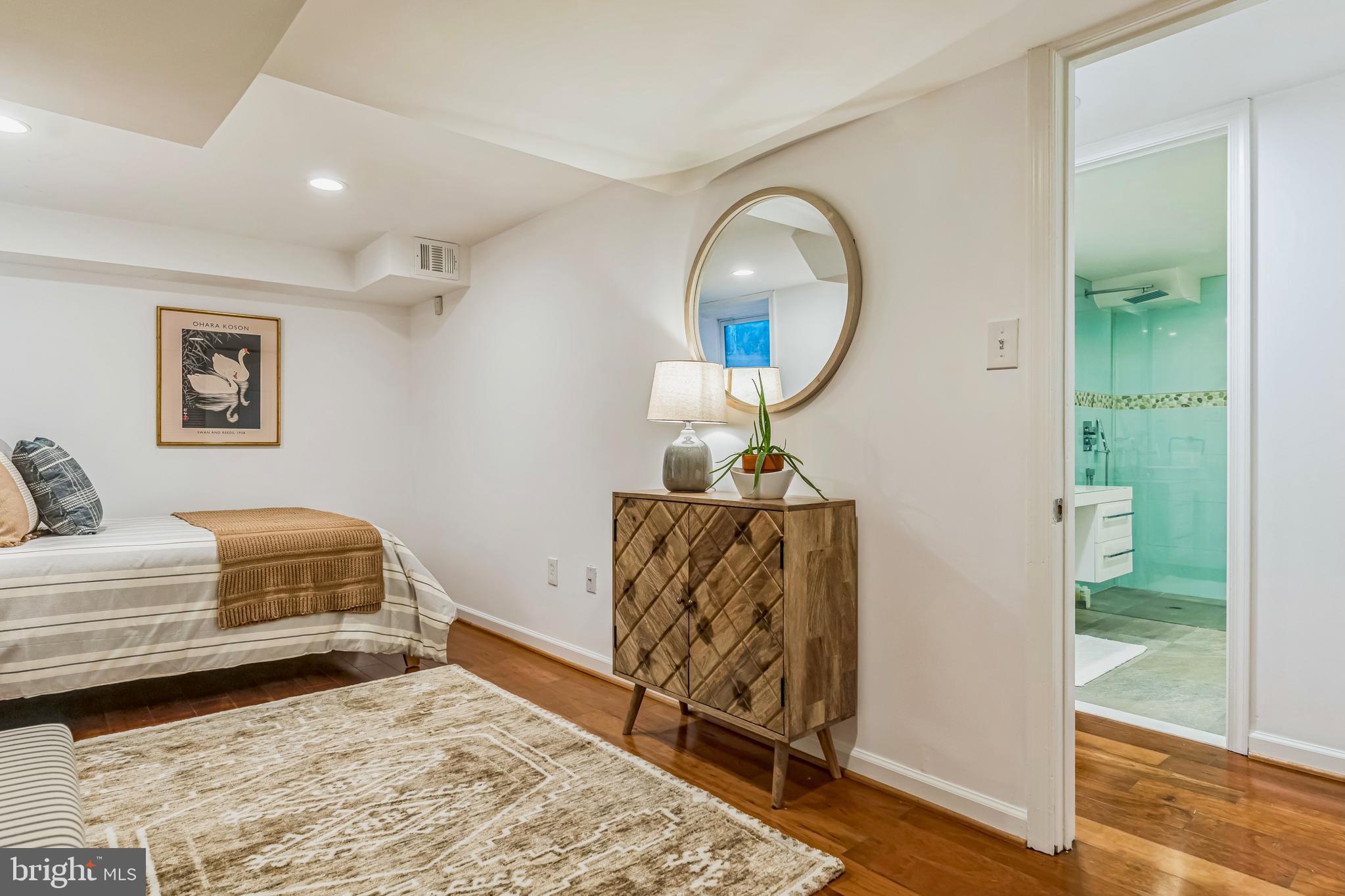 SPRING VALLEY - Residential