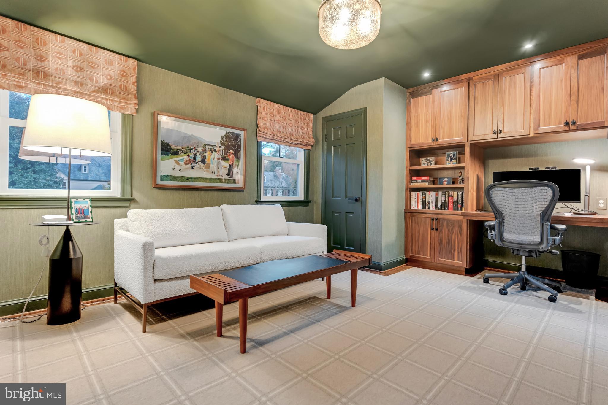 SPRING VALLEY - Residential