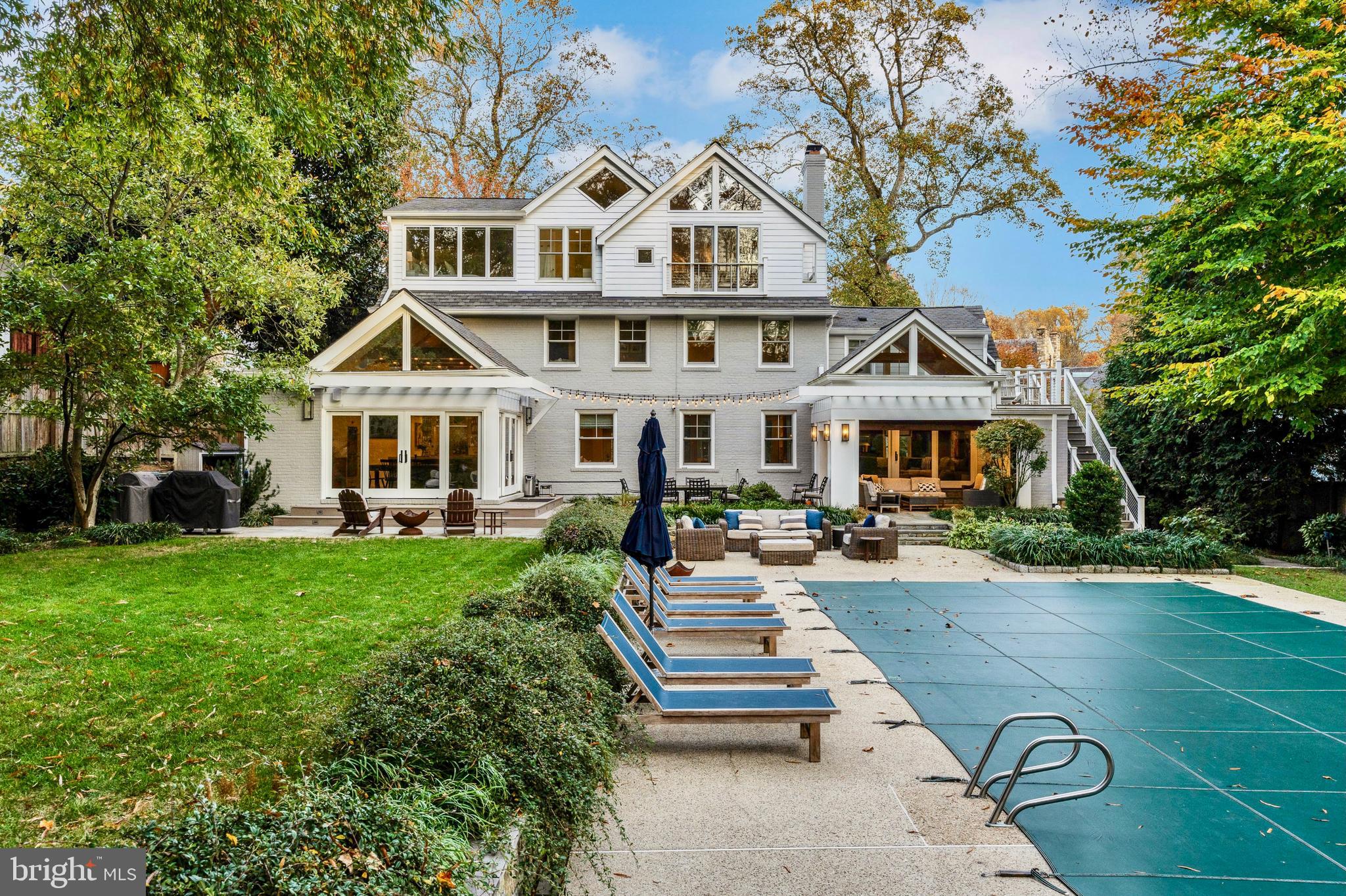 SPRING VALLEY - Residential