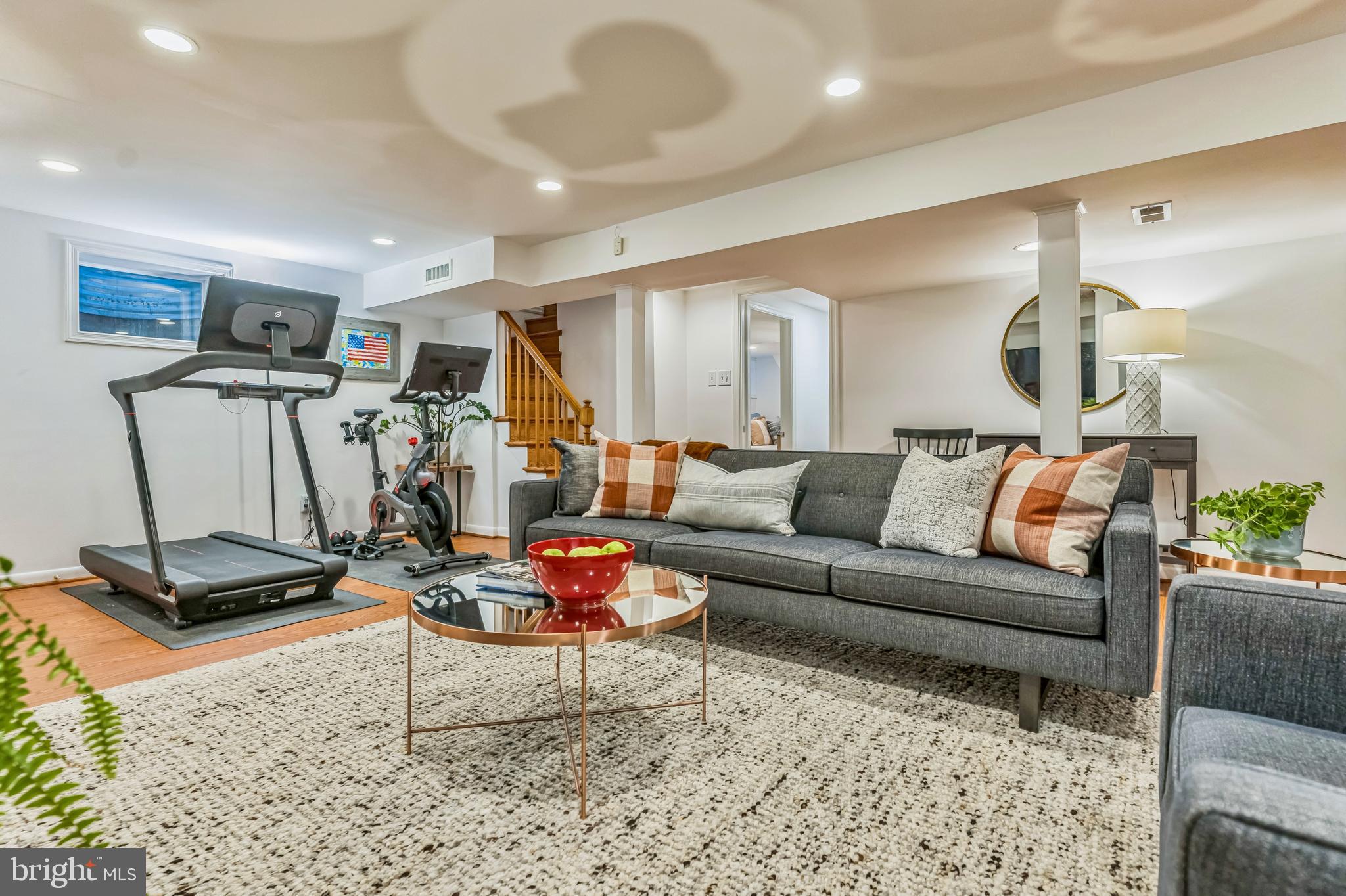 SPRING VALLEY - Residential