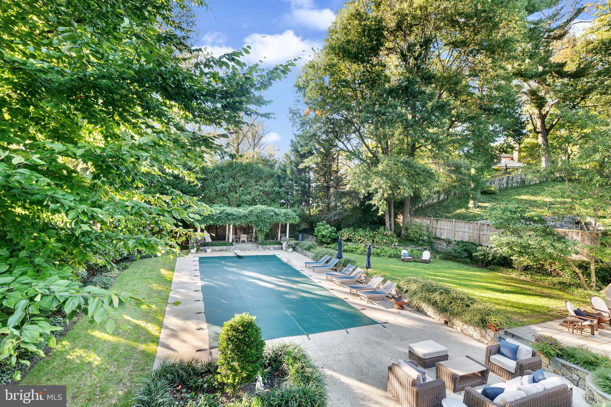 SPRING VALLEY - Residential