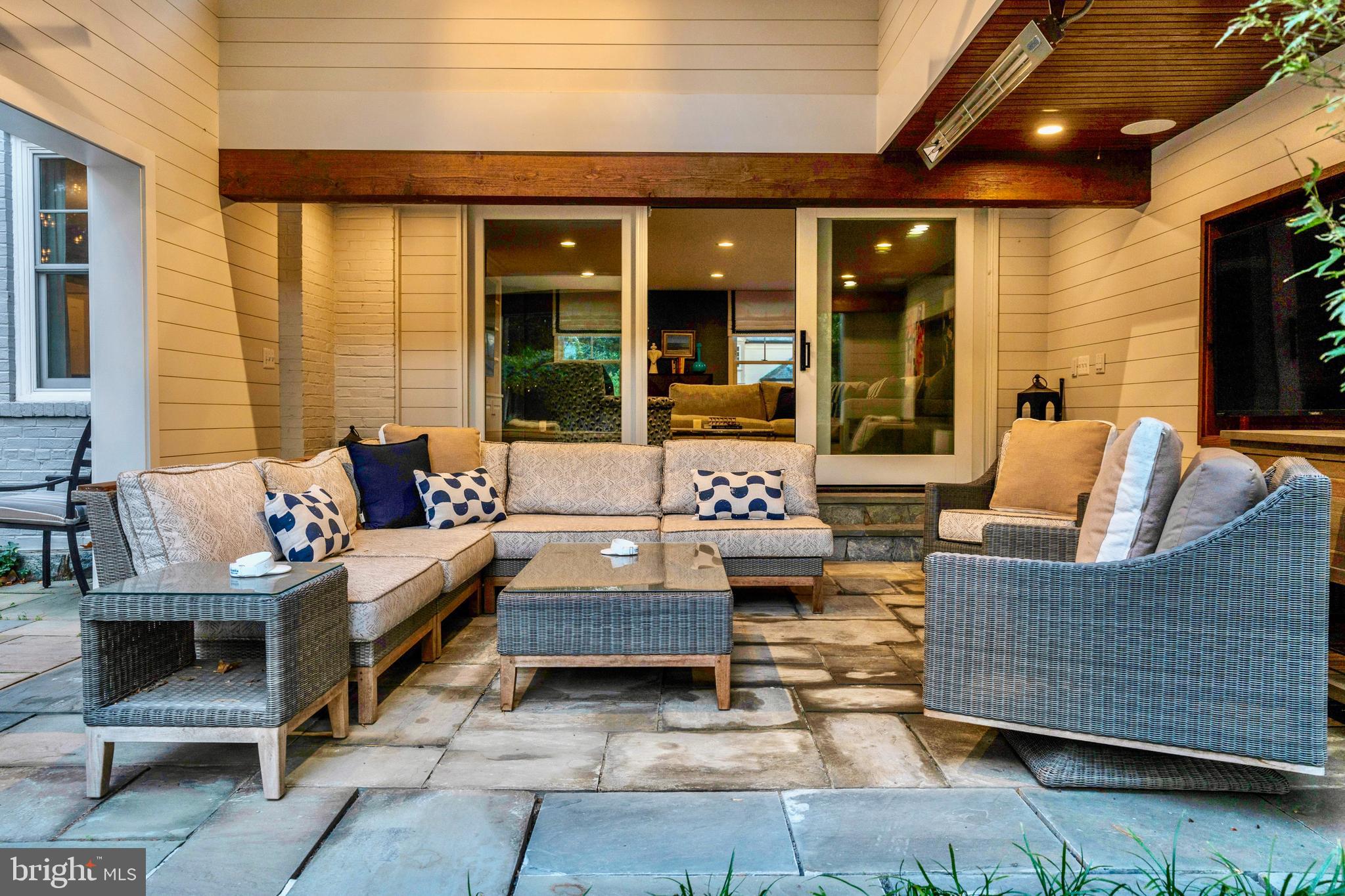 SPRING VALLEY - Residential