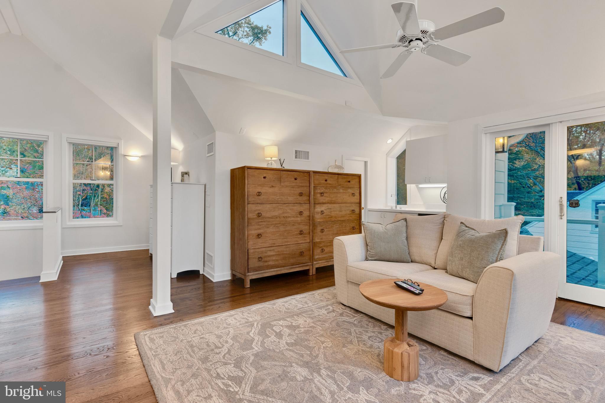 SPRING VALLEY - Residential