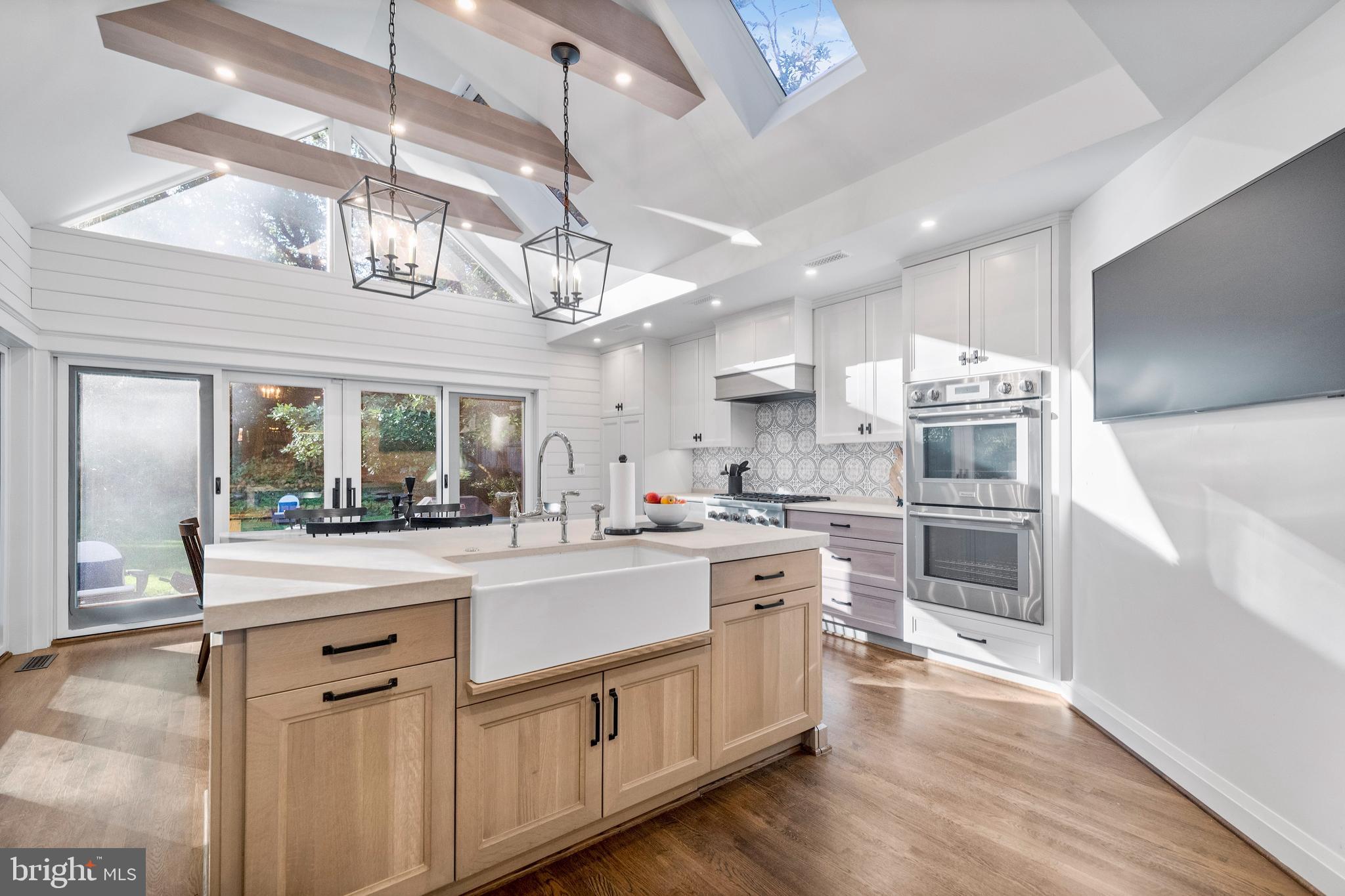 SPRING VALLEY - Residential