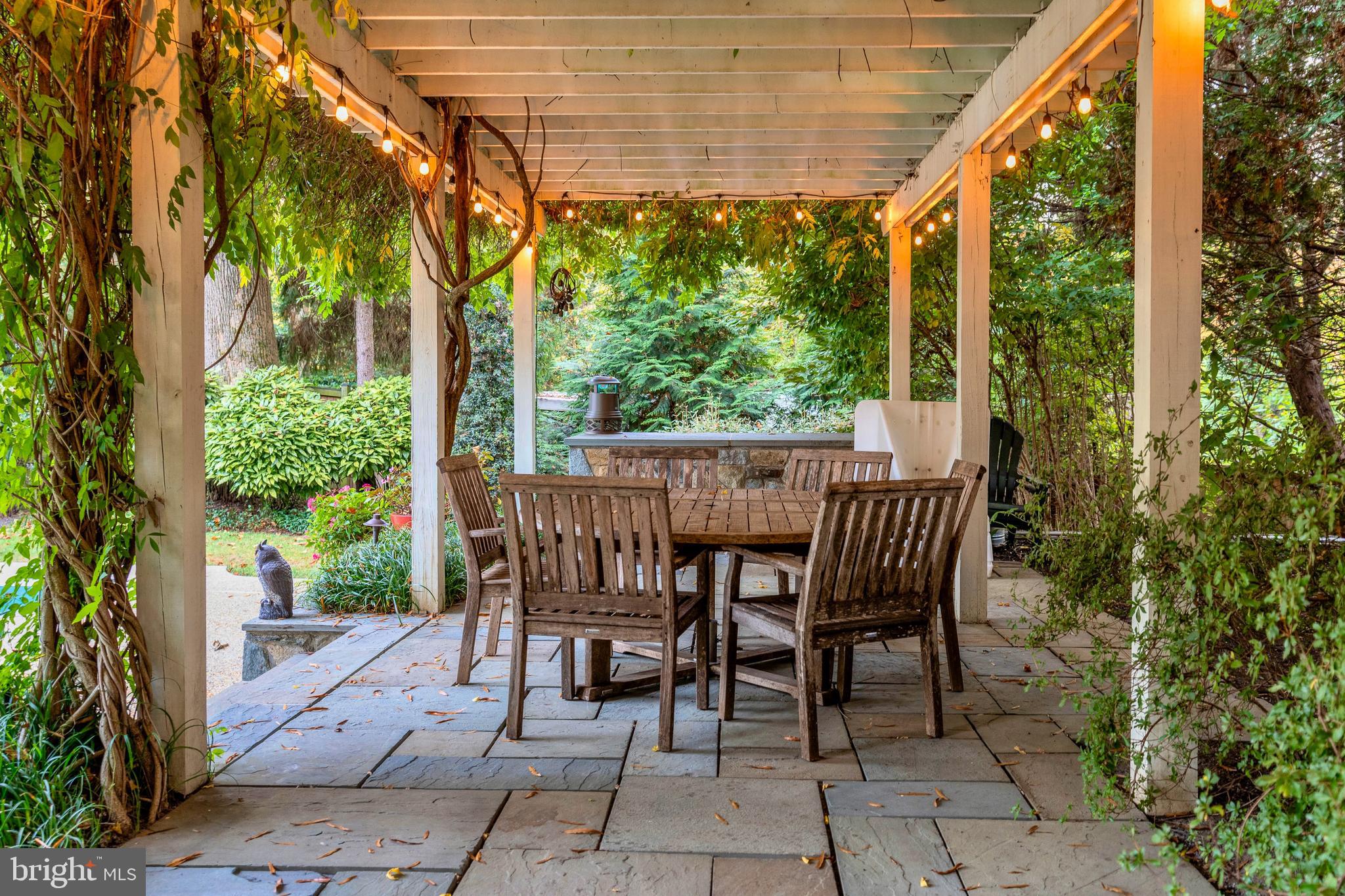 SPRING VALLEY - Residential