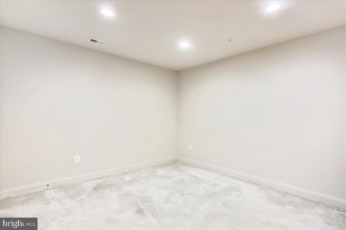 AUBURN VILLAGE AT SANDY SPRING - Residential