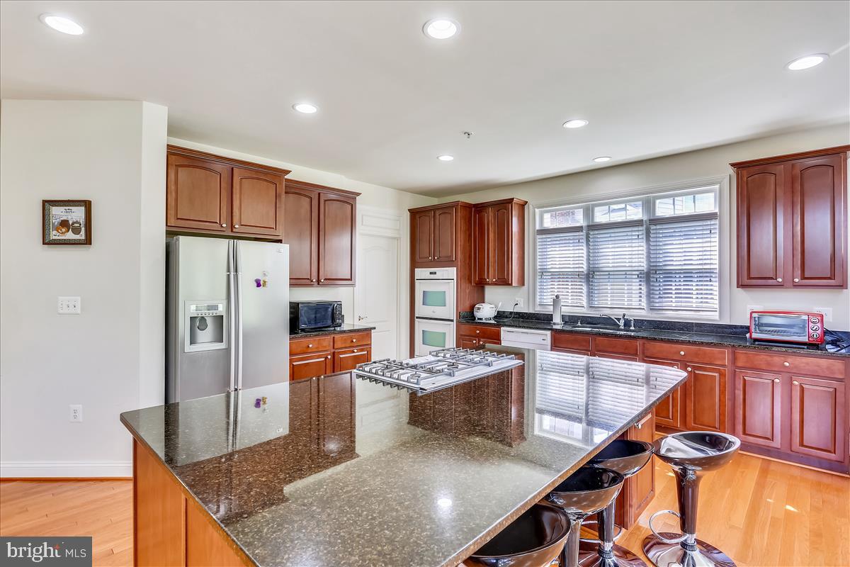 AUBURN VILLAGE AT SANDY SPRING - Residential