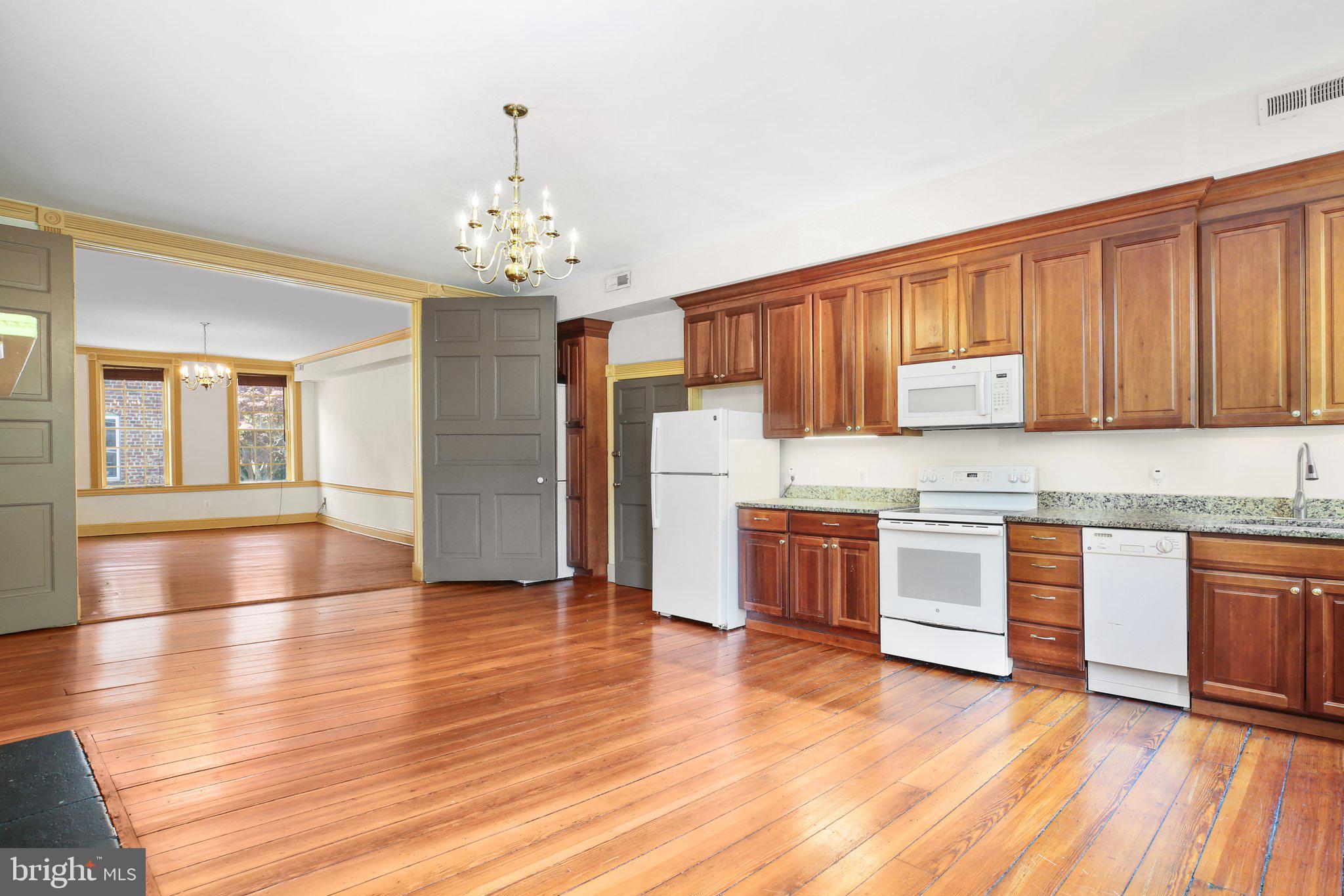 HISTORIC DISTRICT - Residential