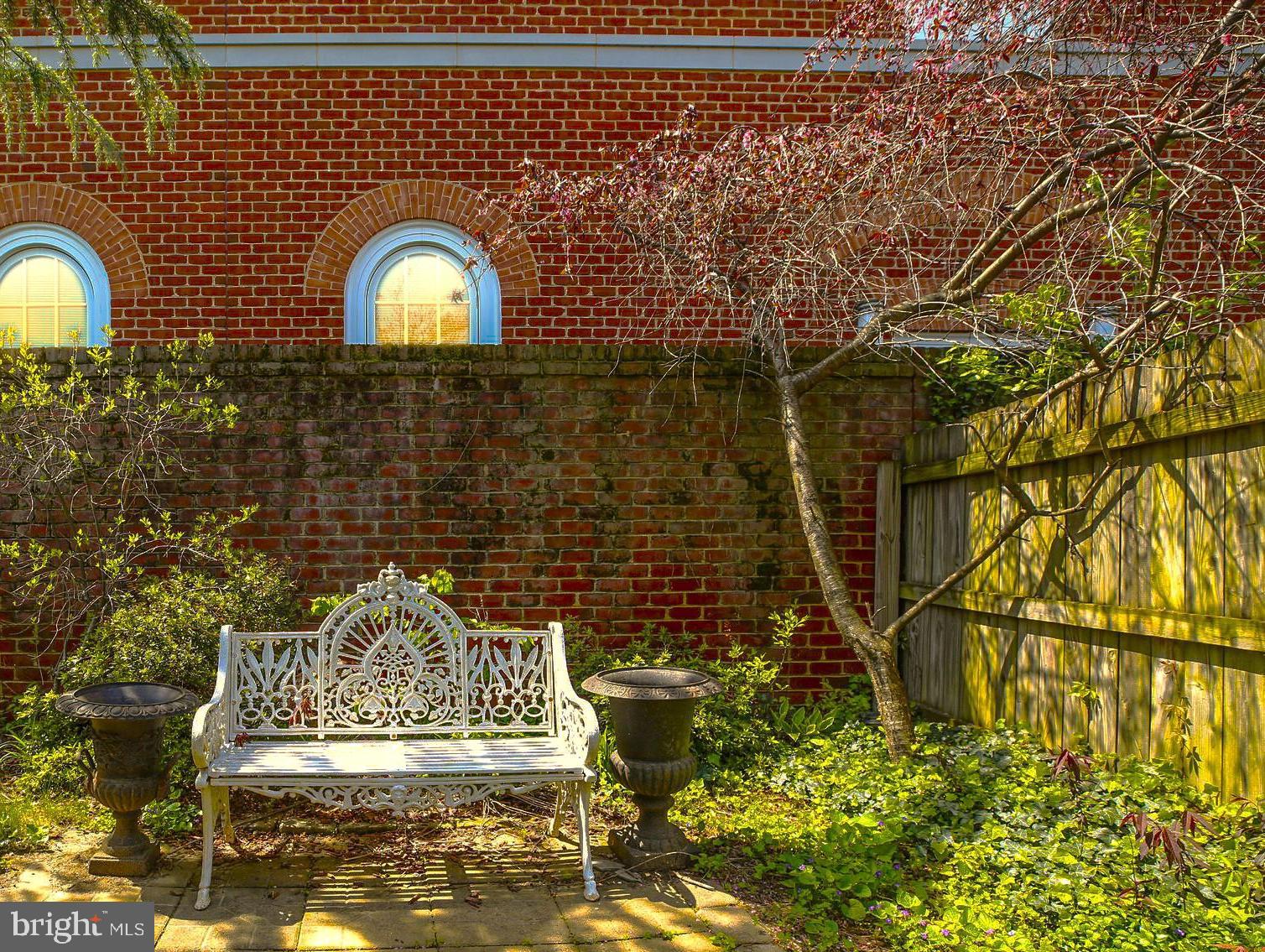 HISTORIC DISTRICT - Residential