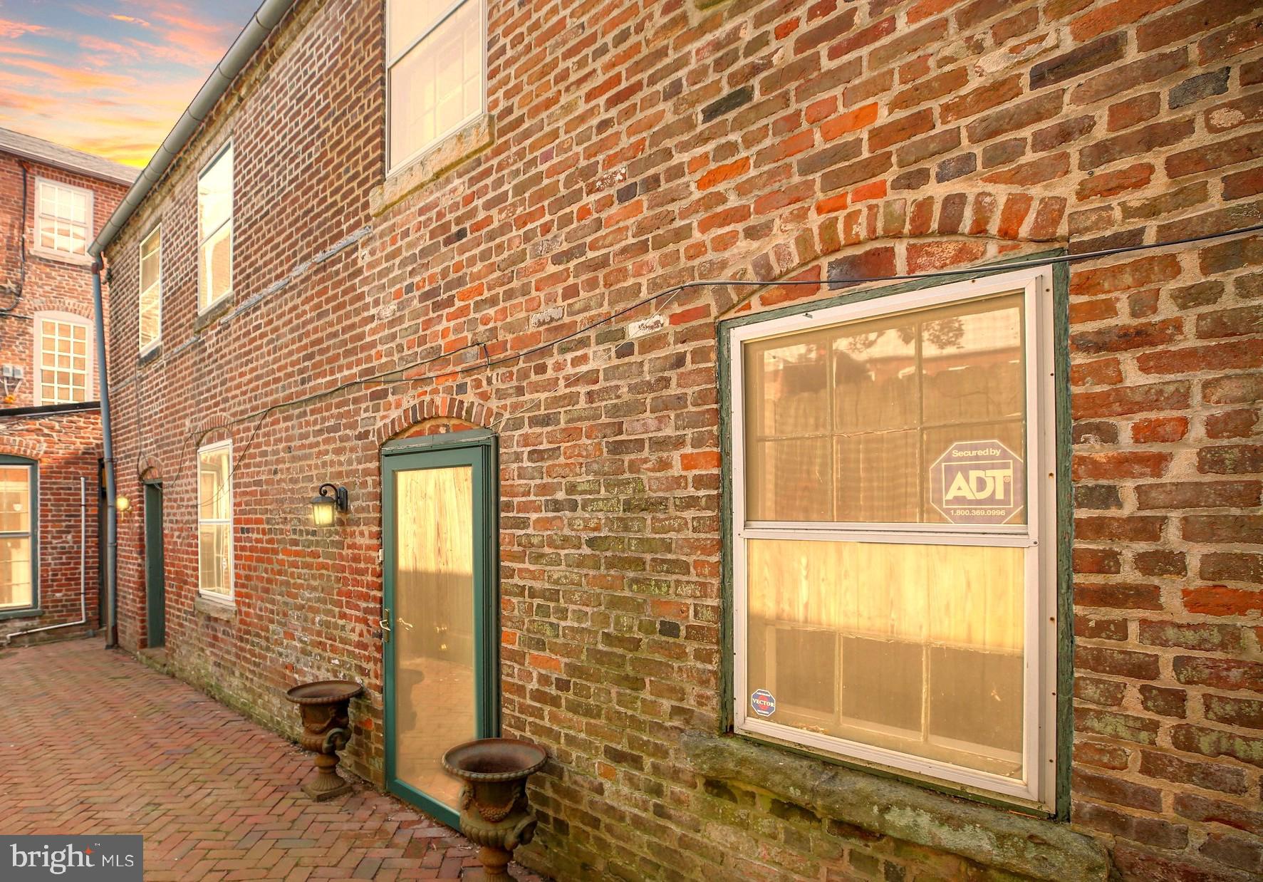 HISTORIC DISTRICT - Residential