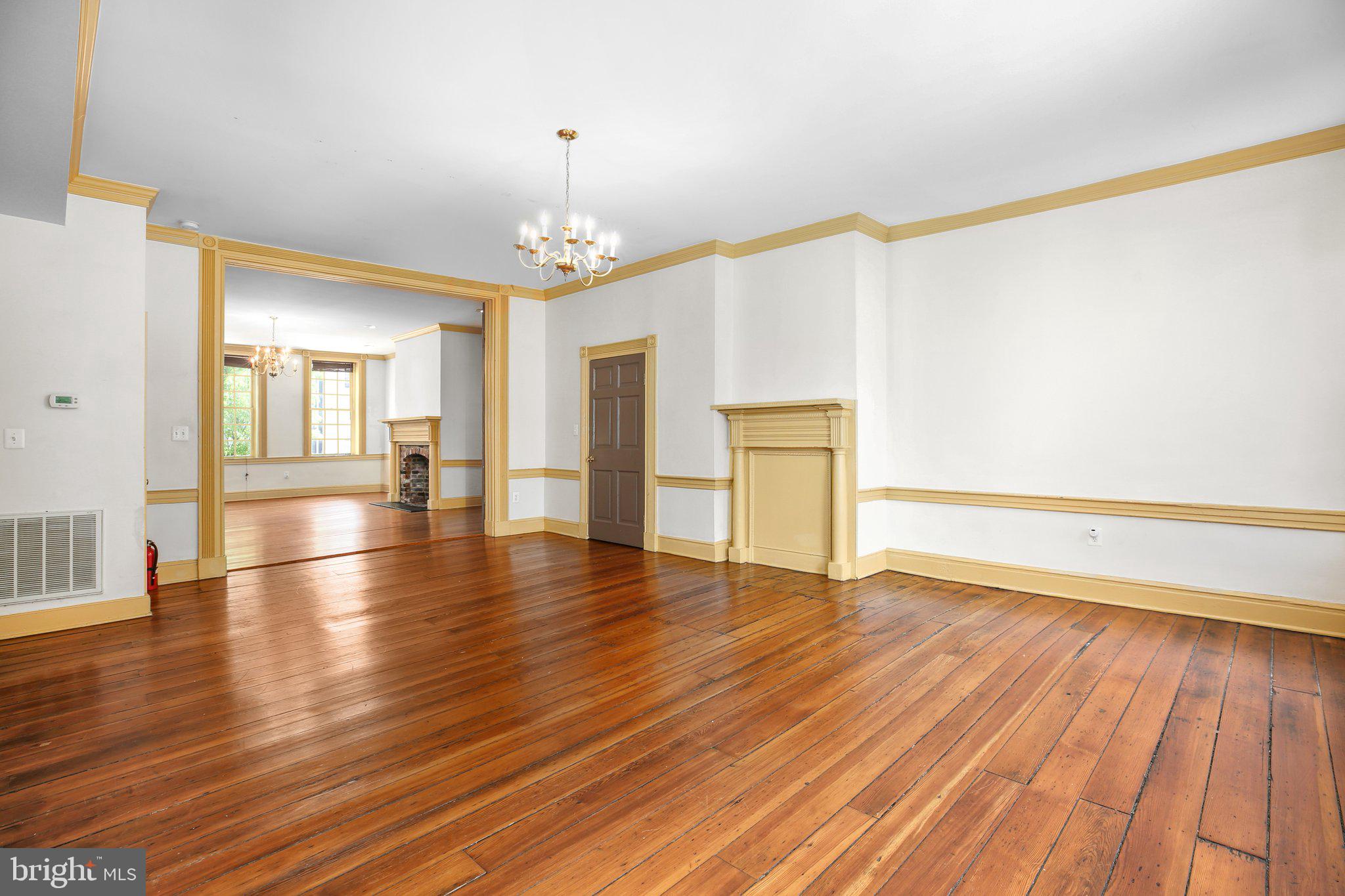 HISTORIC DISTRICT - Residential