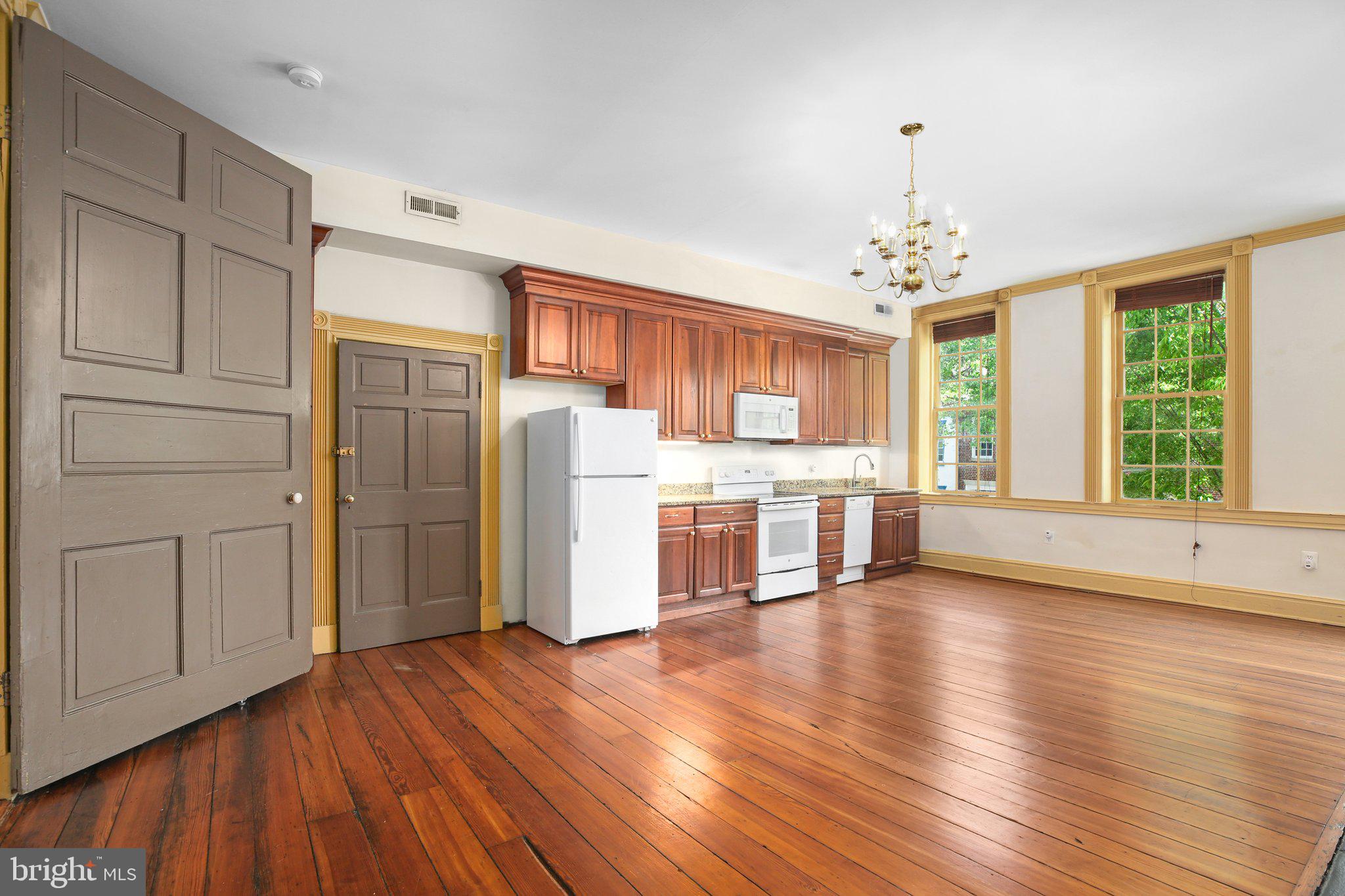 HISTORIC DISTRICT - Residential