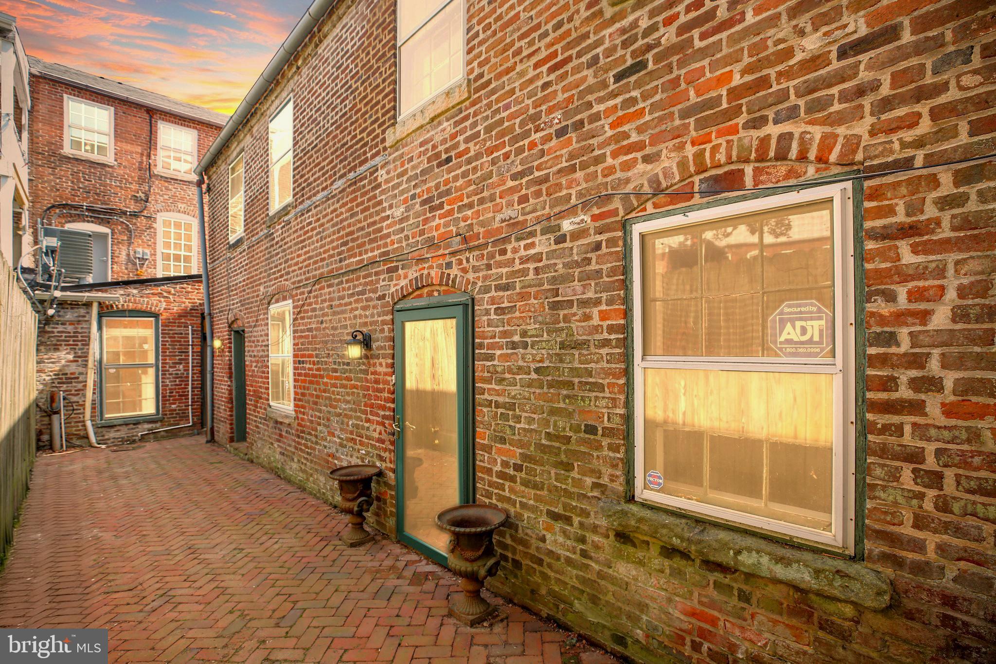 HISTORIC DISTRICT - Residential