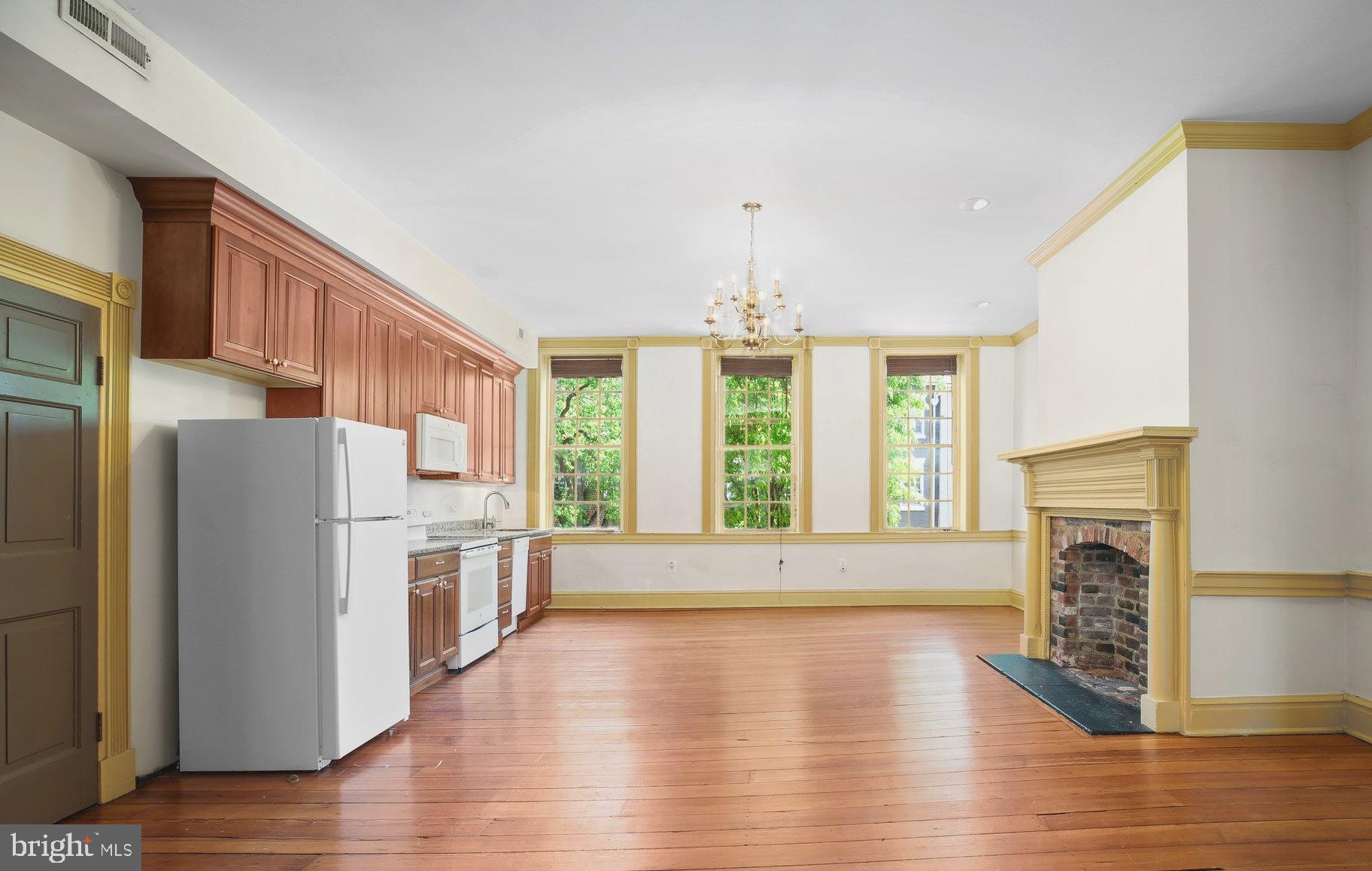 HISTORIC DISTRICT - Residential