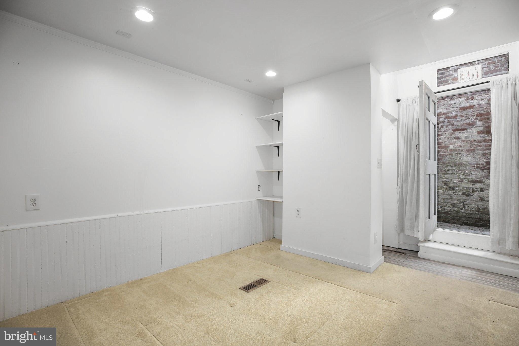 HISTORIC DISTRICT - Residential