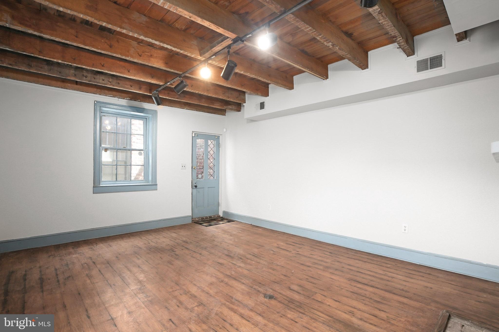 HISTORIC DISTRICT - Residential