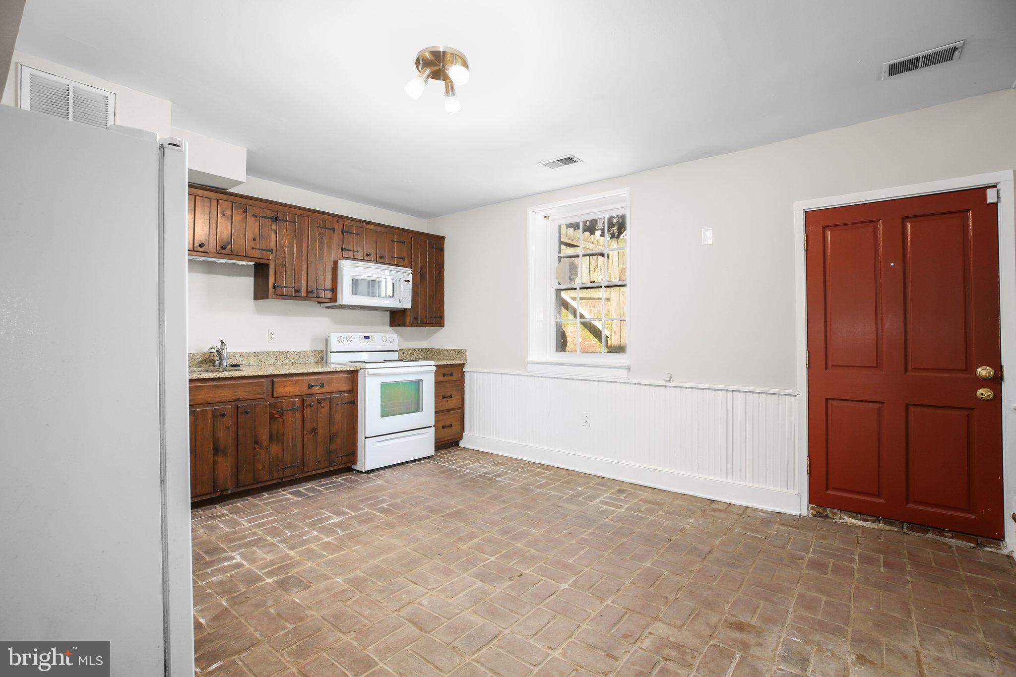 HISTORIC DISTRICT - Residential