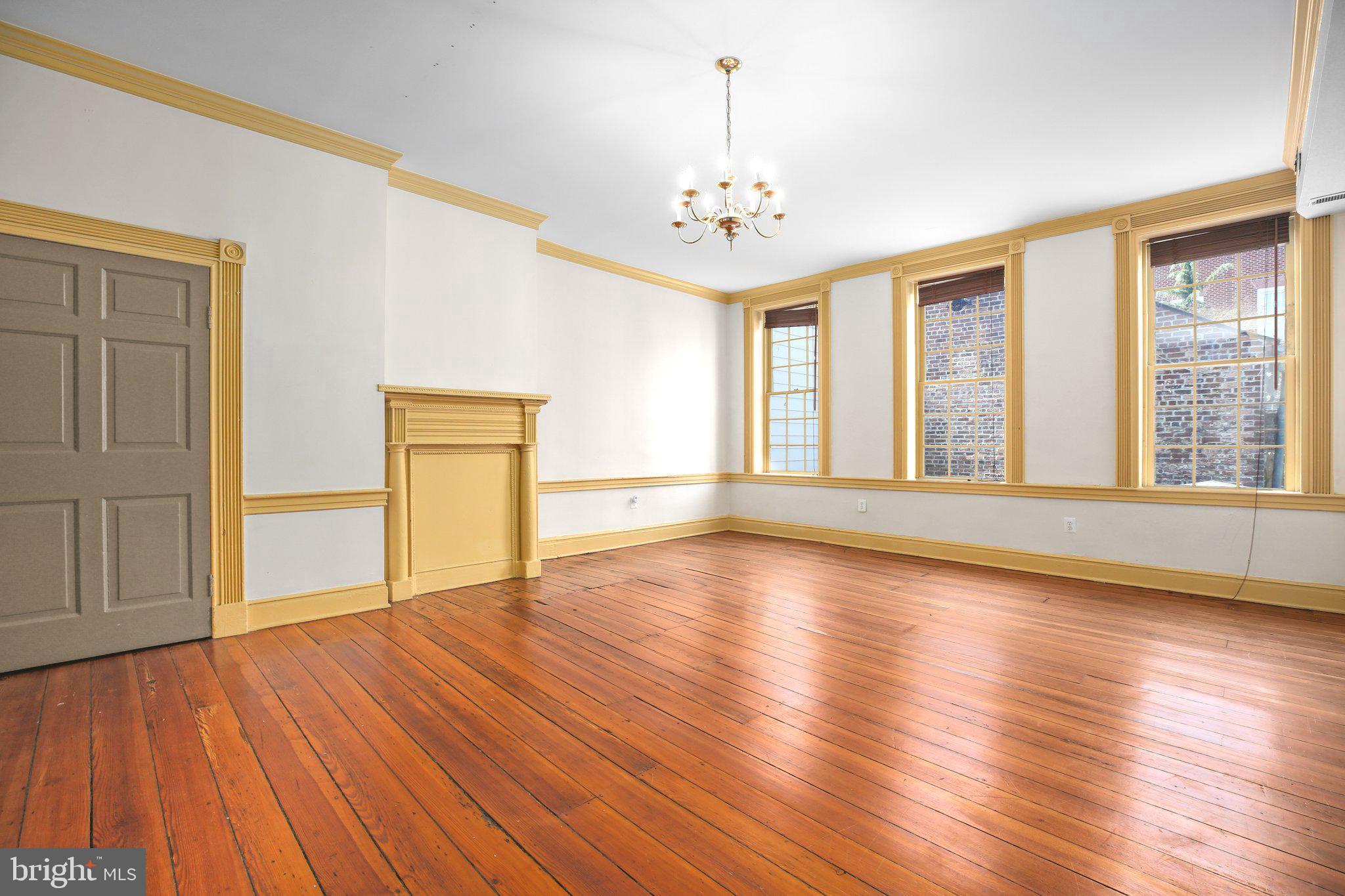 HISTORIC DISTRICT - Residential