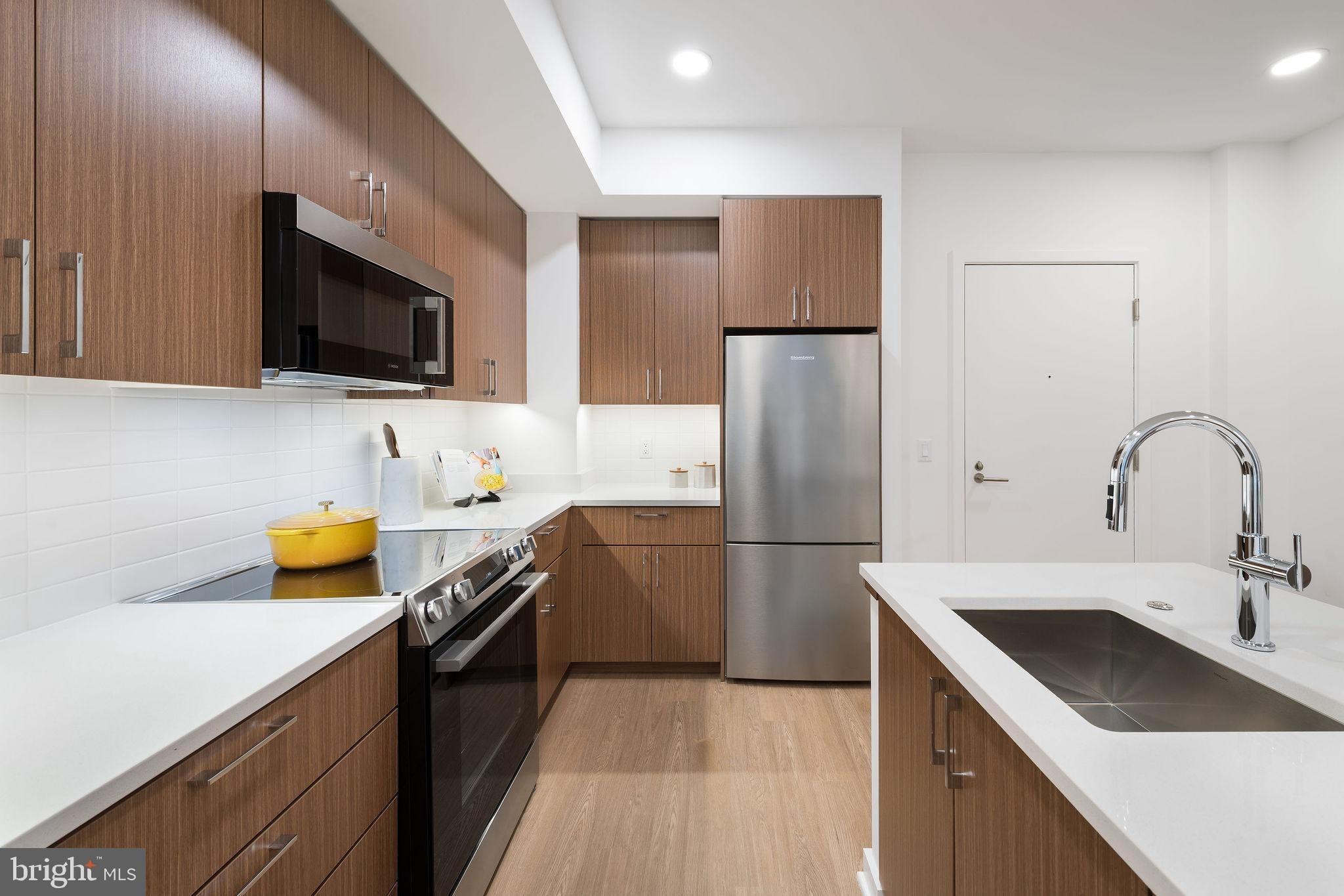 1055 N FAIRFAX STREET 514