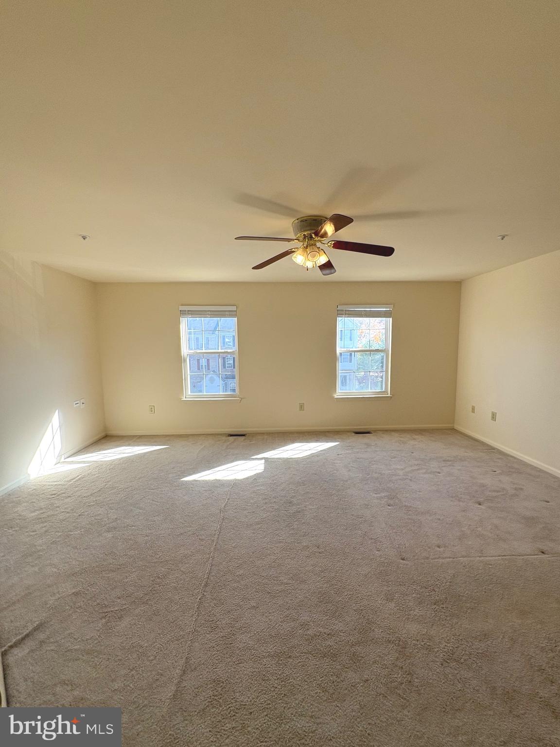 SEVEN OAKS - Residential