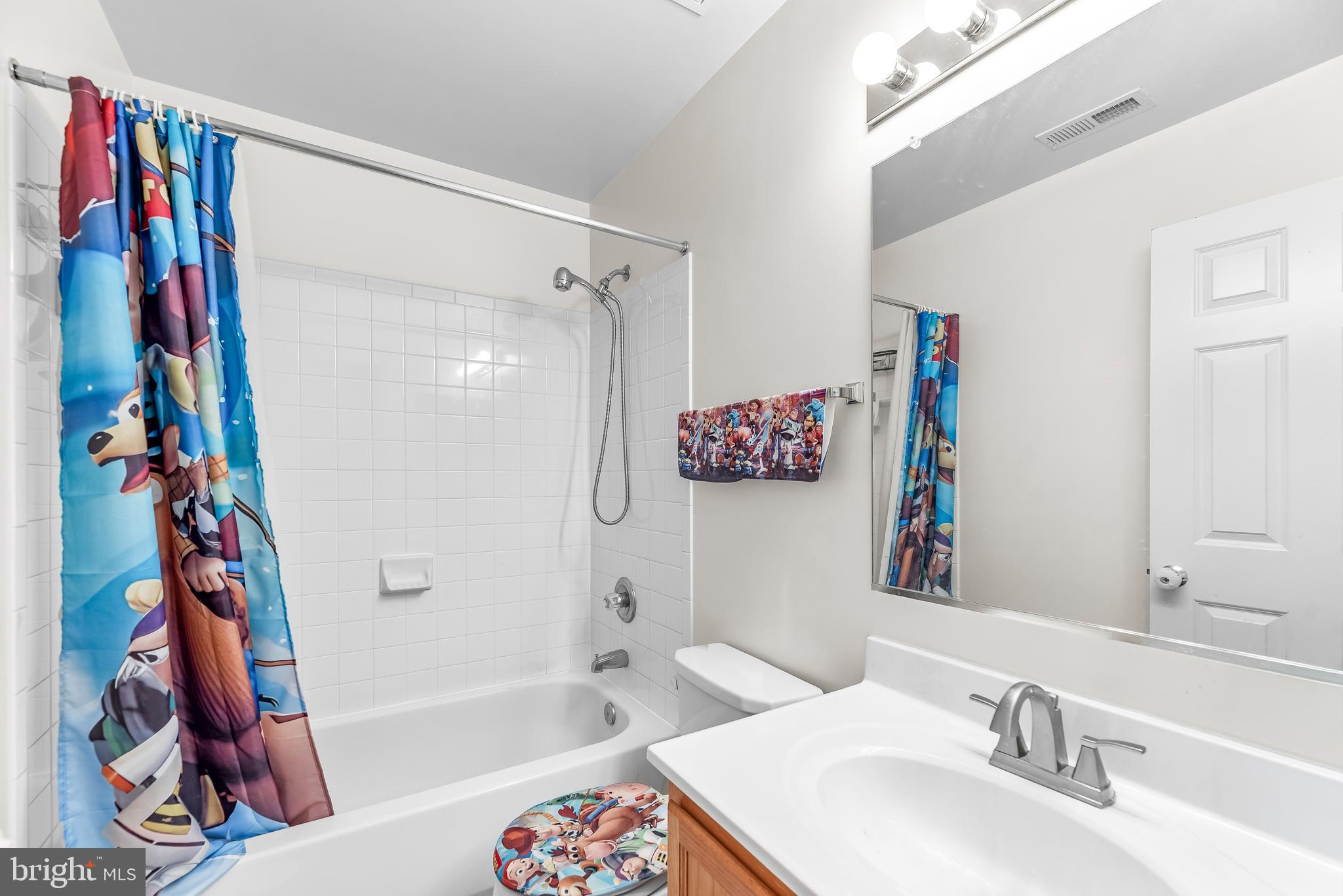 SEVEN OAKS - Residential