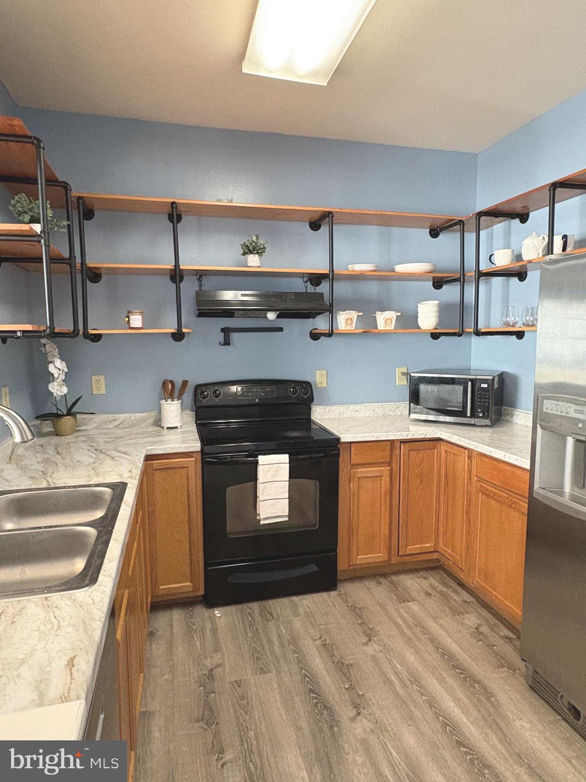 SEVEN OAKS - Residential